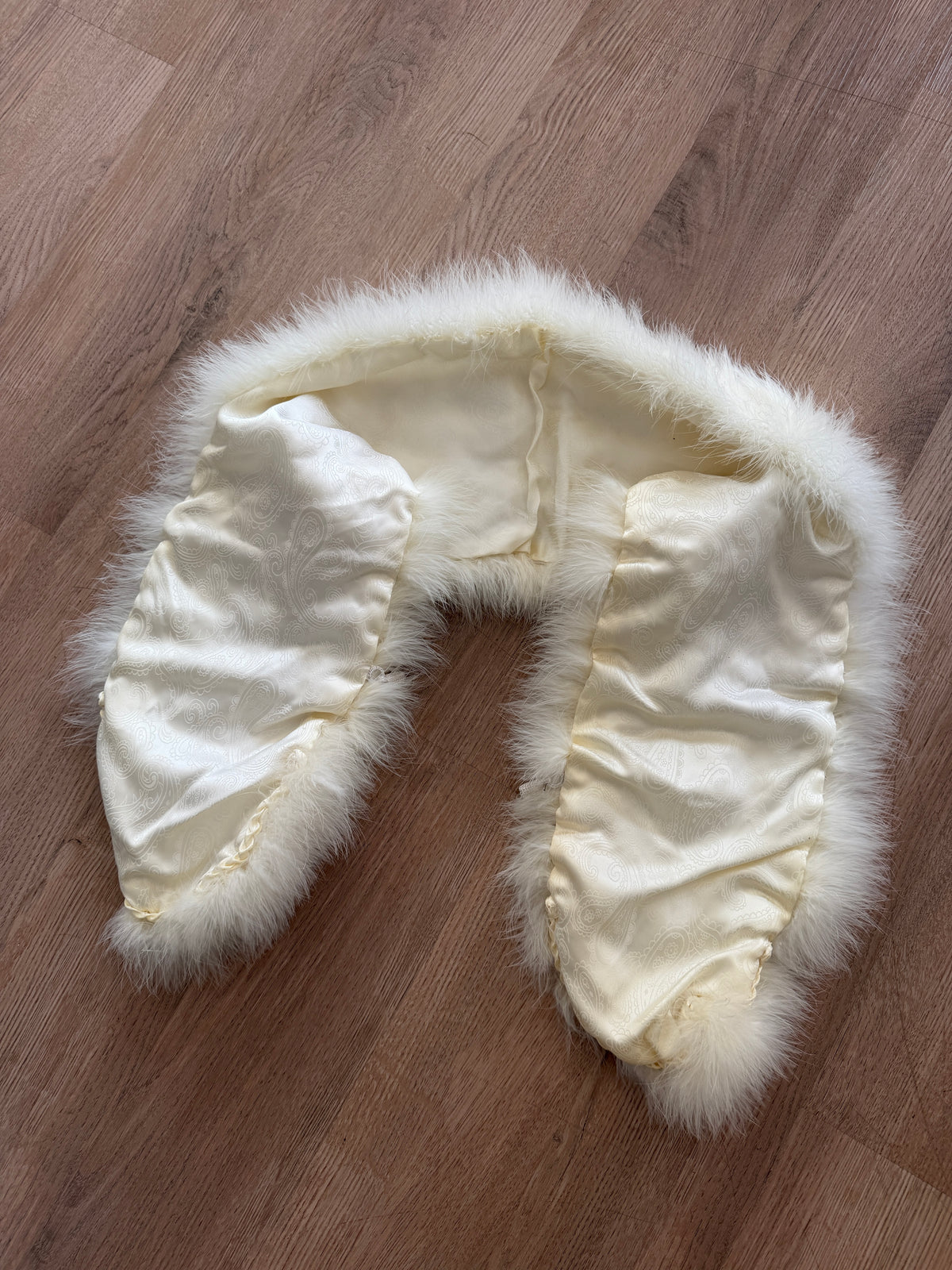 1940s - 1950s Vintage White Maribou Feather Capelet Wrap Old Hollywood Style OSMF