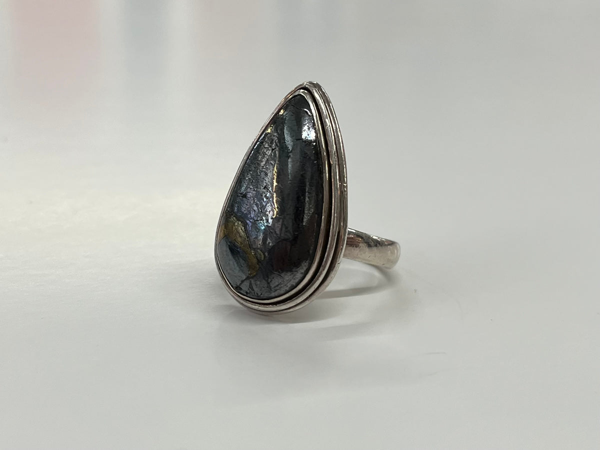 1990s Vintage Nuumite and Sterling Teardrop Ring - Size 7