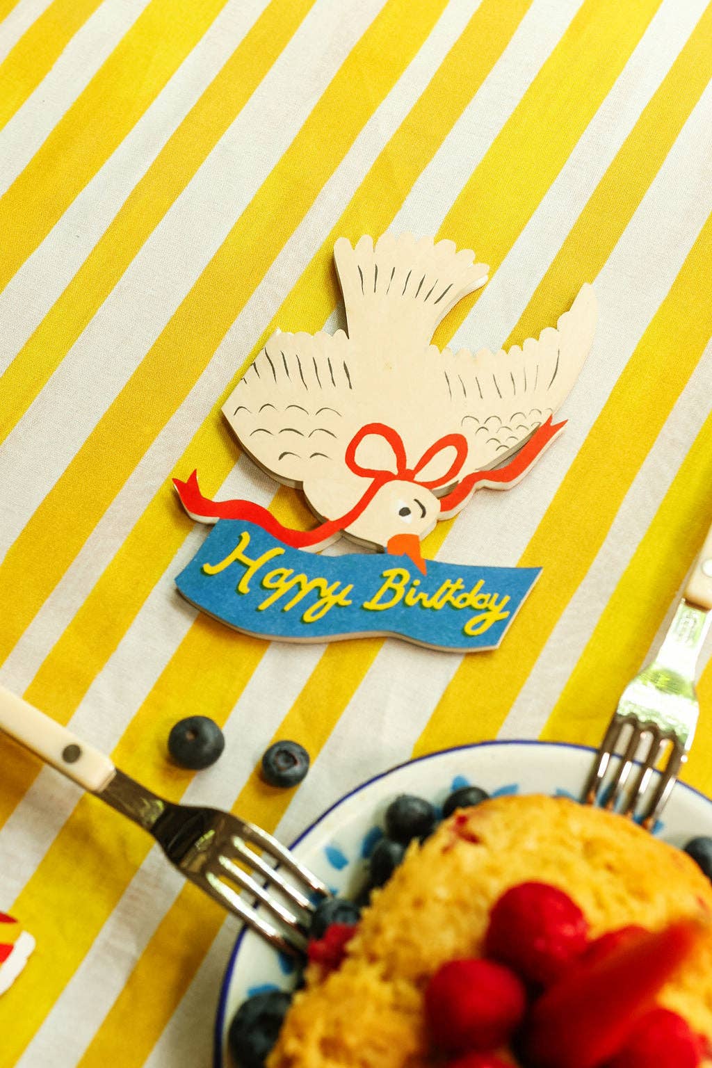 Happy Birthday Bird Die Cut Card | Isatopia