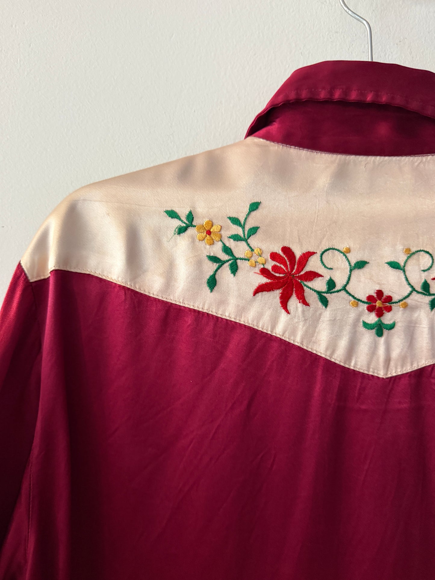 1950s Vintage Triple LLL Brand Western Embroidered Flower Western Satin Rayon Pearl Snap Shirt