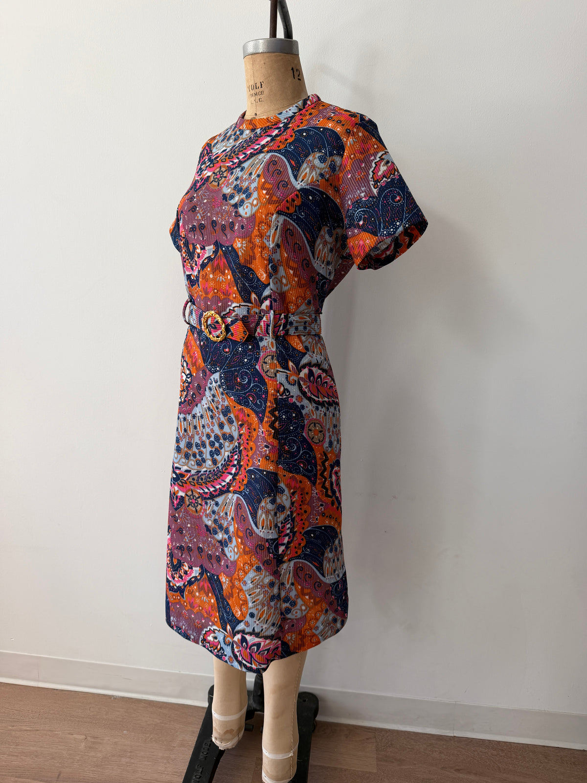 1970's Vintage Paisley Belted Shift Dress Made in USA by City Scene Plus VOLUP