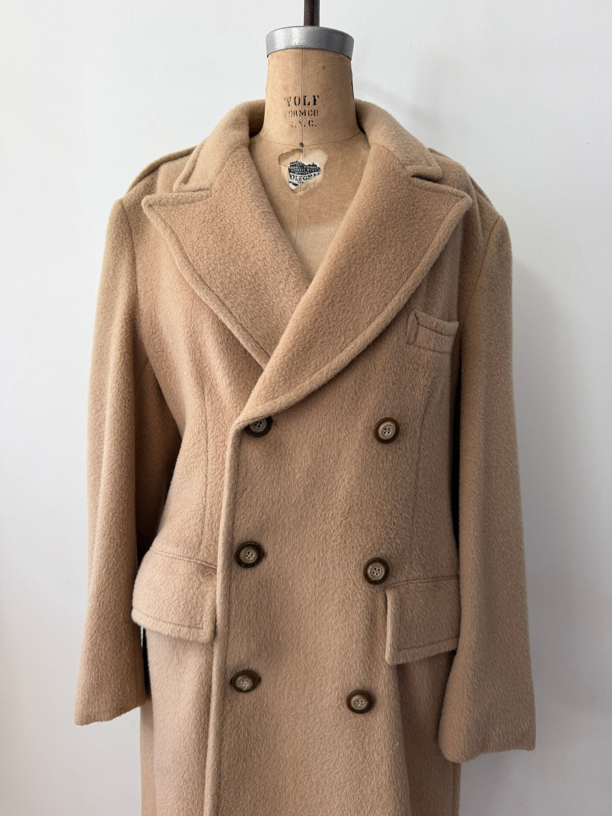 1970s Vintage Wide Lapel Lakeland Camel Wool Dress Coat