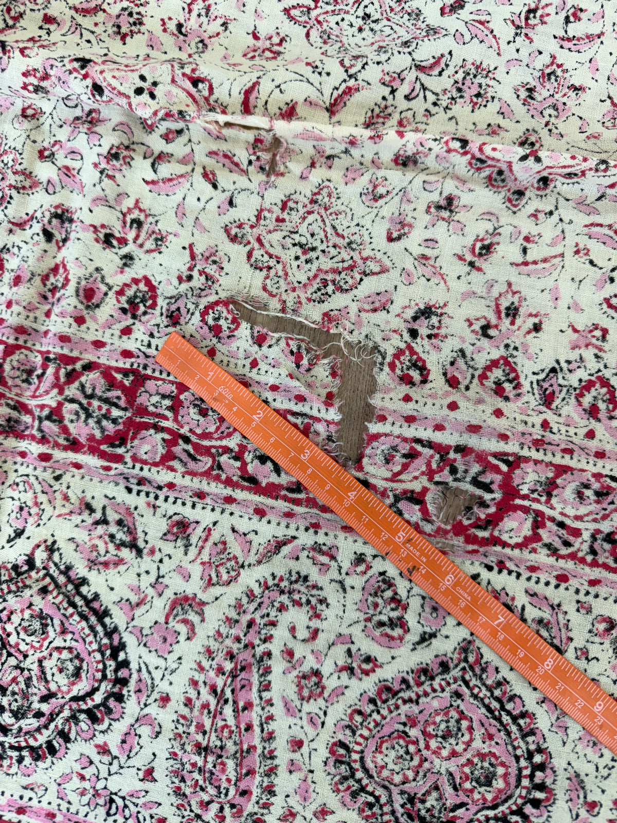 1970s Vintage Indian Cotton Hand Block Printed Uncut Fabric Yardage - Pink / Red -   64" x 98" (#4)