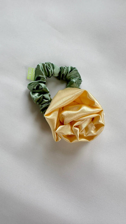 Rosette Scrunchie | Room Shop