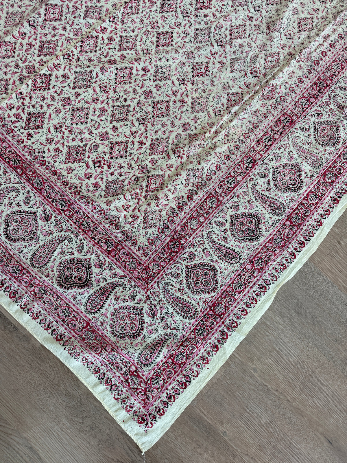 1970s Vintage Indian Cotton Hand Block Printed Uncut Fabric Yardage - Pink / Red -   64" x 98" (#4)