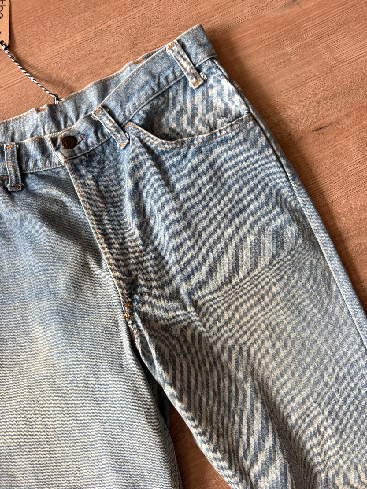 1970s Vintage Orange Tab Light Wash Levi's Jeans - 34" x 34"