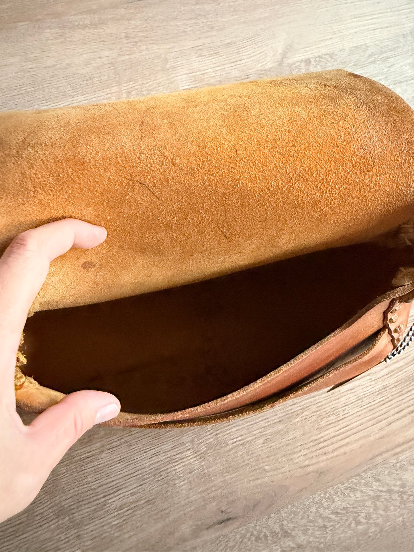 1970s Vintage Handmade Tooled Leather Purse