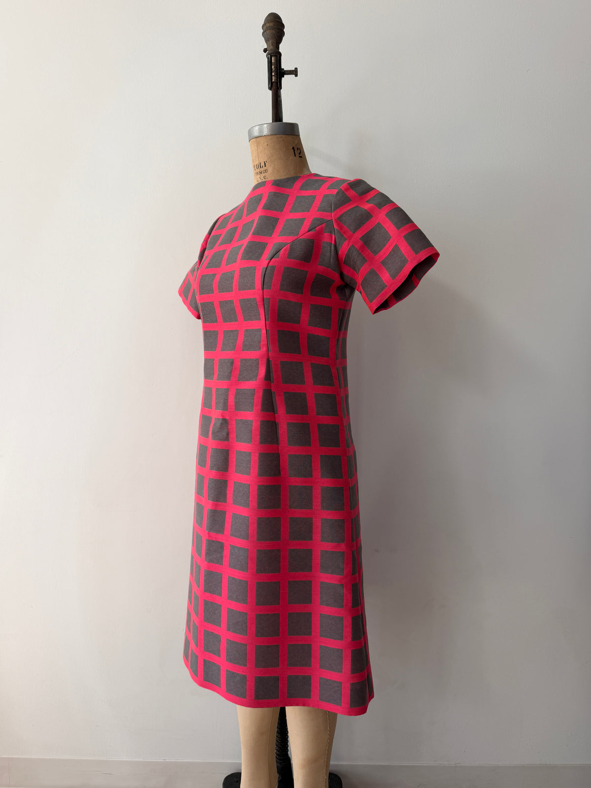 1960s Vintage Bold Pink Gray Windowpane Check A-line Mod Dress