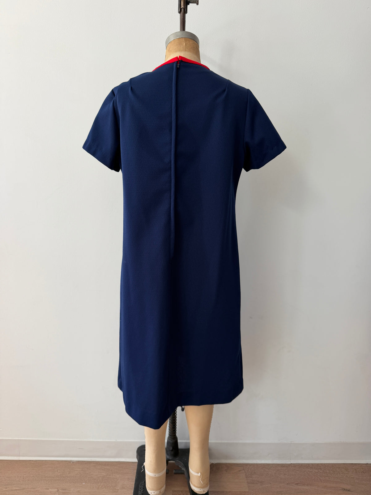 1970s Vintage Mod Navy w/ Red Scalloped Trim A-Line Dress