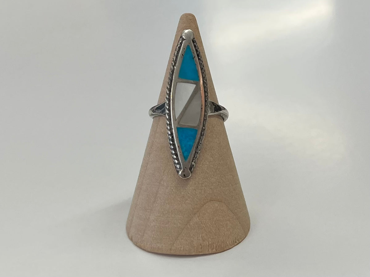 1970s Vintage Turquoise  and Mother of Pearl Inlay Ring - Size 5.5