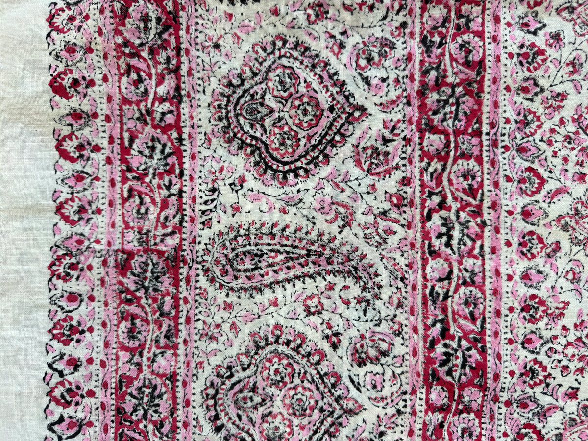 1970s Vintage Indian Cotton Hand Block Printed Uncut Fabric Yardage - Pink / Red -   64" x 98" (#4)