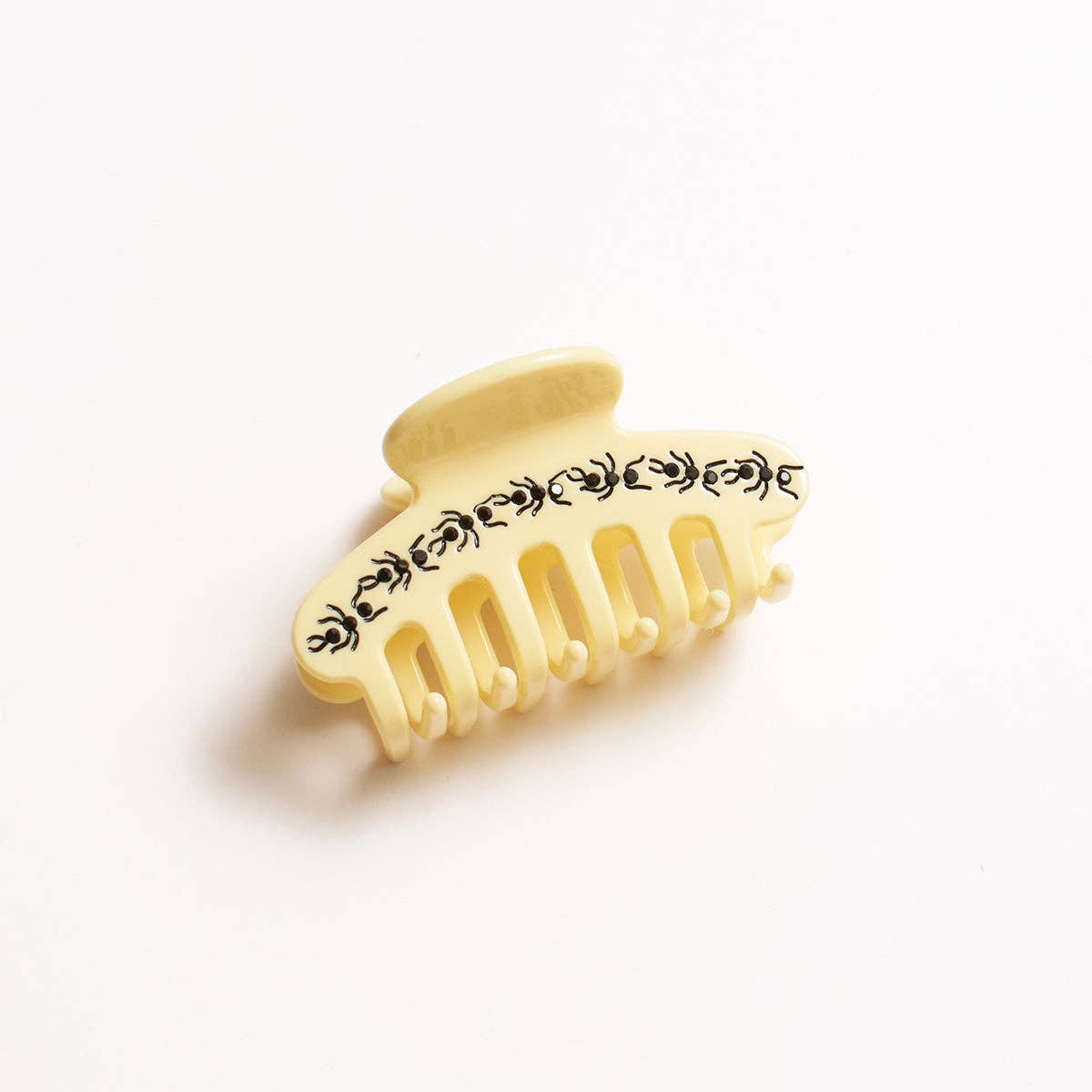 Picnic Claw | Winona Irene