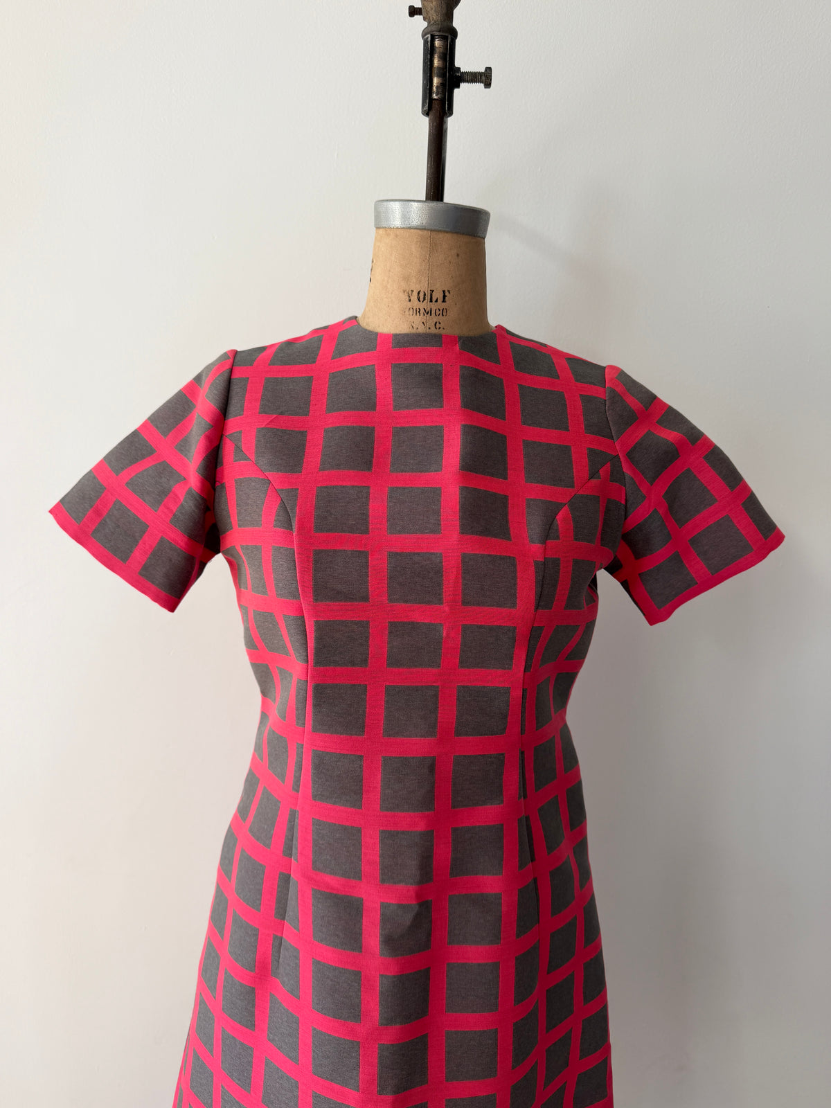 1960s Vintage Bold Pink Gray Windowpane Check A-line Mod Dress