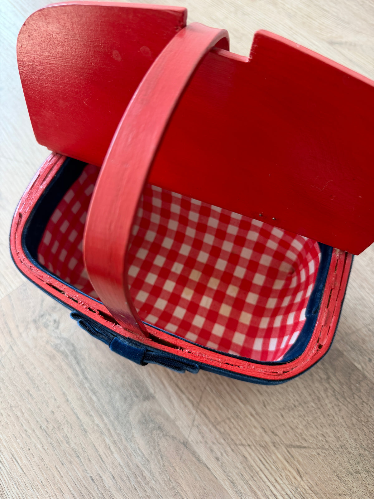 1950s - 1960s Vintage Red Picnic Basket Purse with Norman Rockwell Decoupage Design