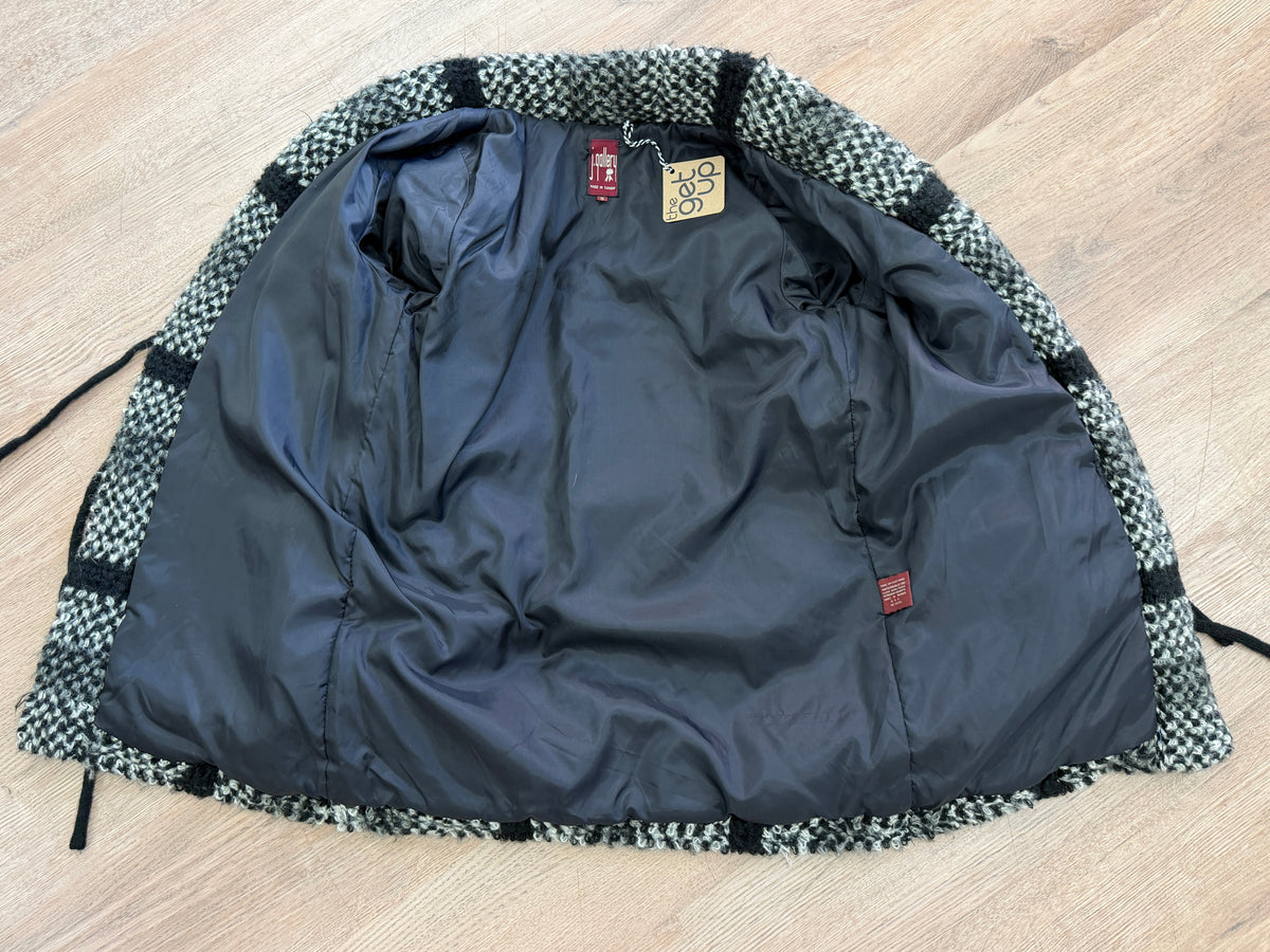 1980s Vintage Black & White Shaggy Knit Coat