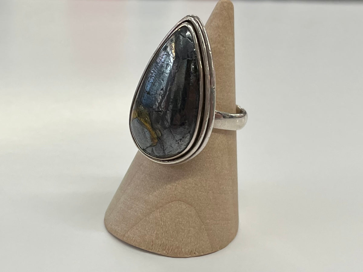 1990s Vintage Nuumite and Sterling Teardrop Ring - Size 7