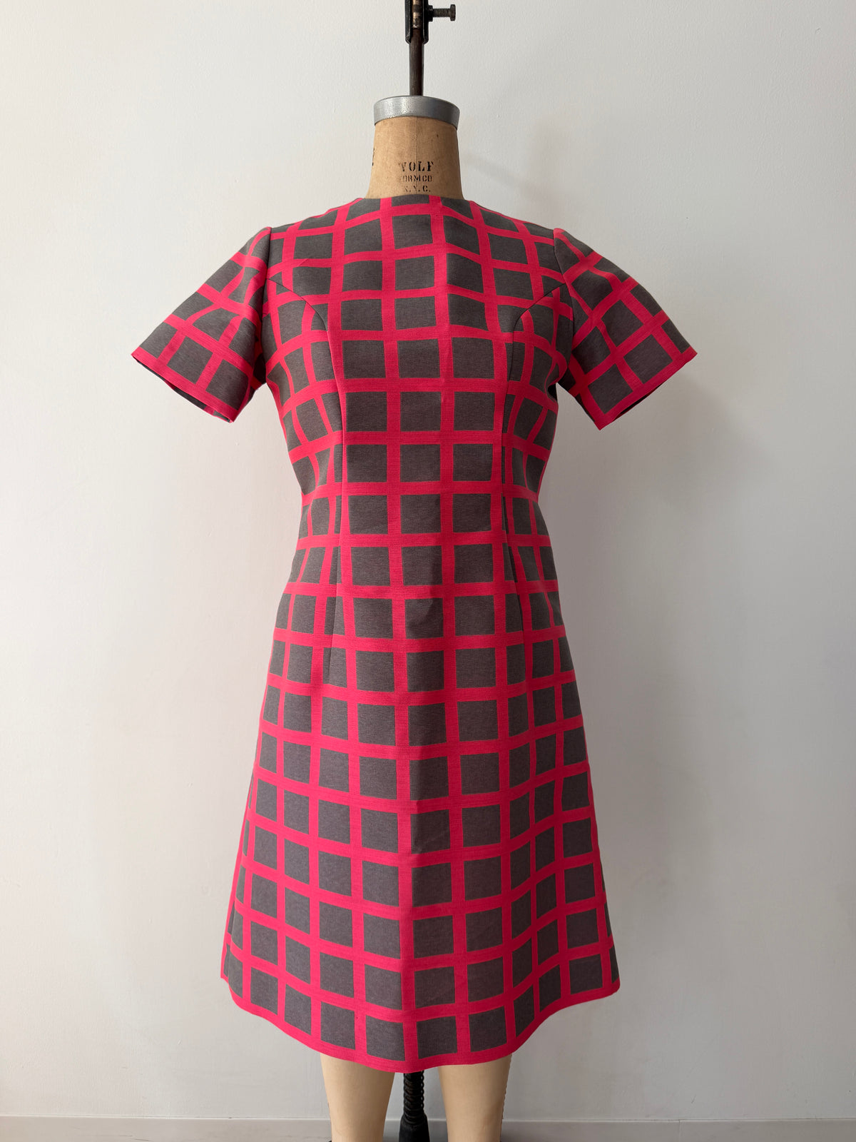 1960s Vintage Bold Pink Gray Windowpane Check A-line Mod Dress