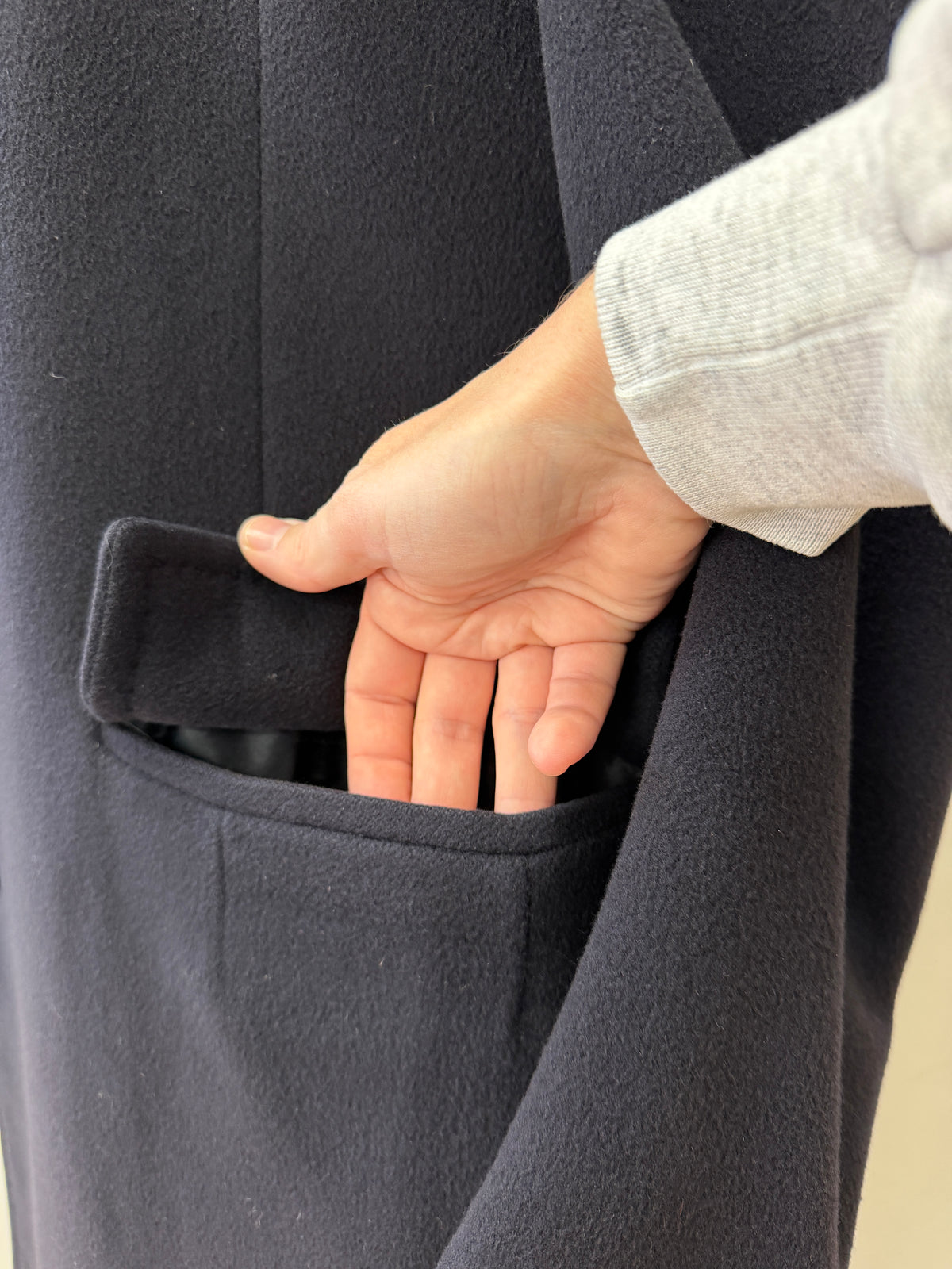 1960s Vintage Pure 100% Mongolian Cashmere Navy Blue Dress Coat