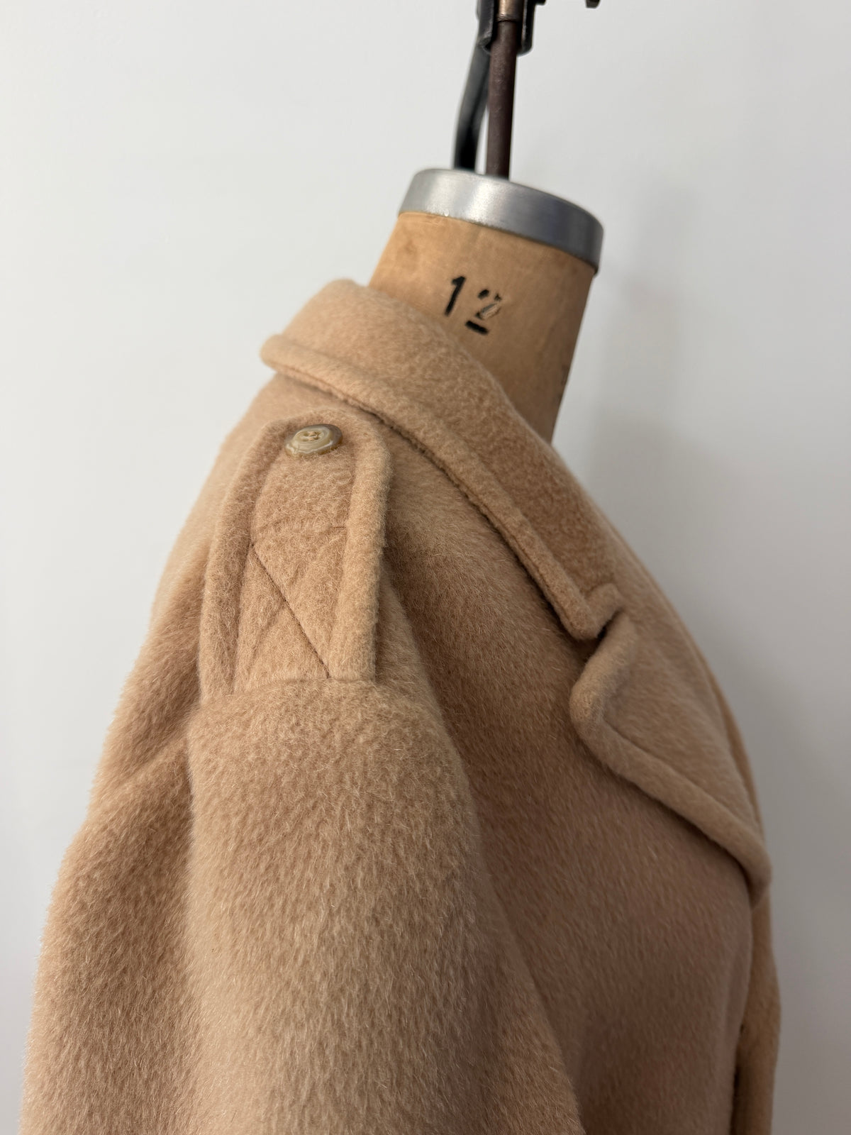 1970s Vintage Wide Lapel Lakeland Camel Wool Dress Coat