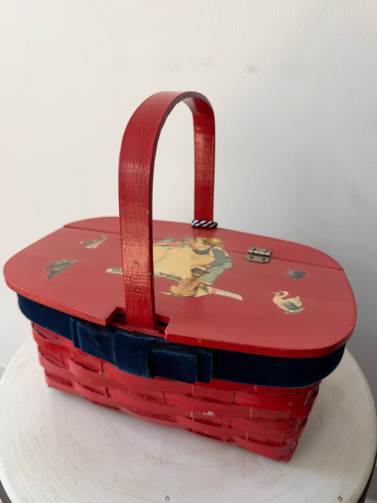 1950s - 1960s Vintage Red Picnic Basket Purse with Norman Rockwell Decoupage Design