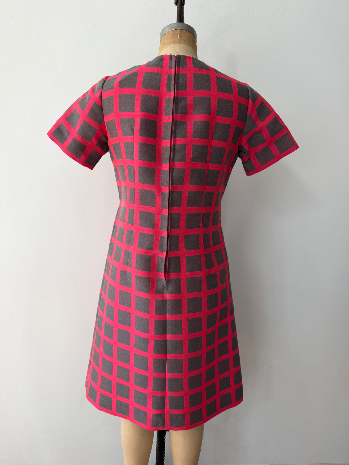 1960s Vintage Bold Pink Gray Windowpane Check A-line Mod Dress