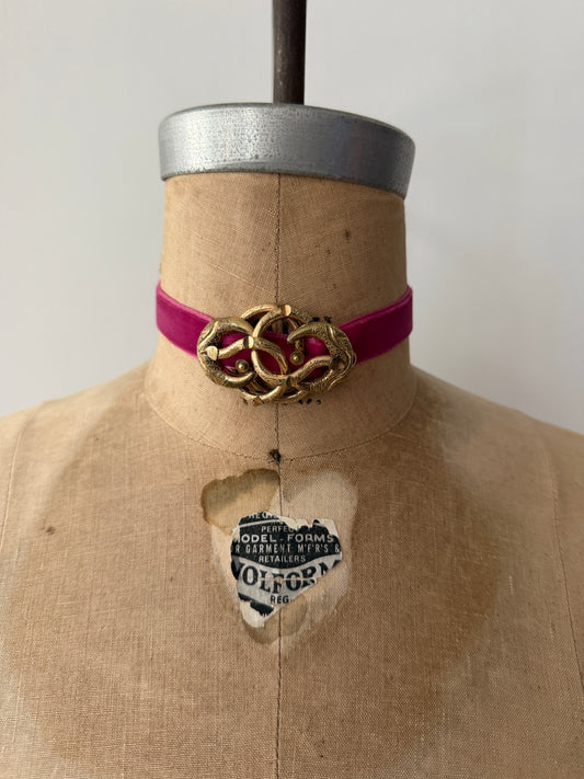 Early 1900s Antique Vintage Victorian Lover's Knot Brooch Choker or Pendant Necklace
