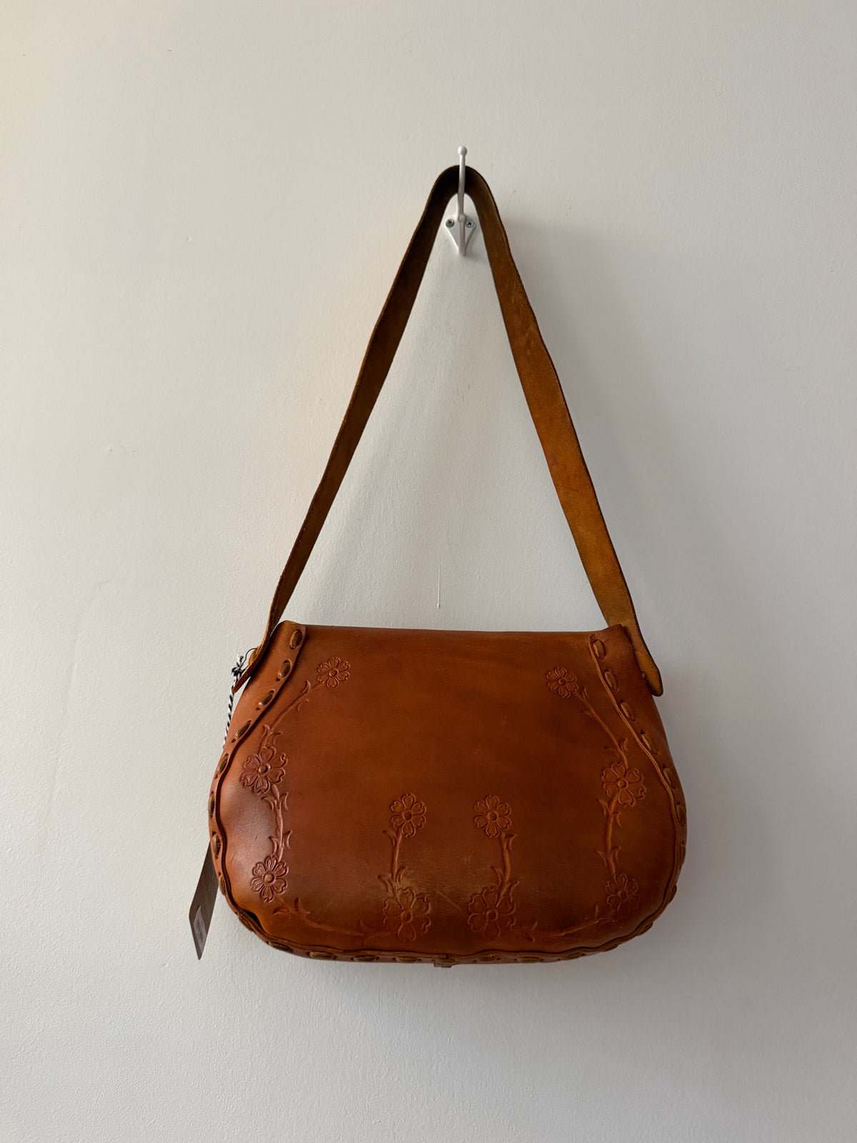 1970s Vintage Handmade Tooled Leather Purse