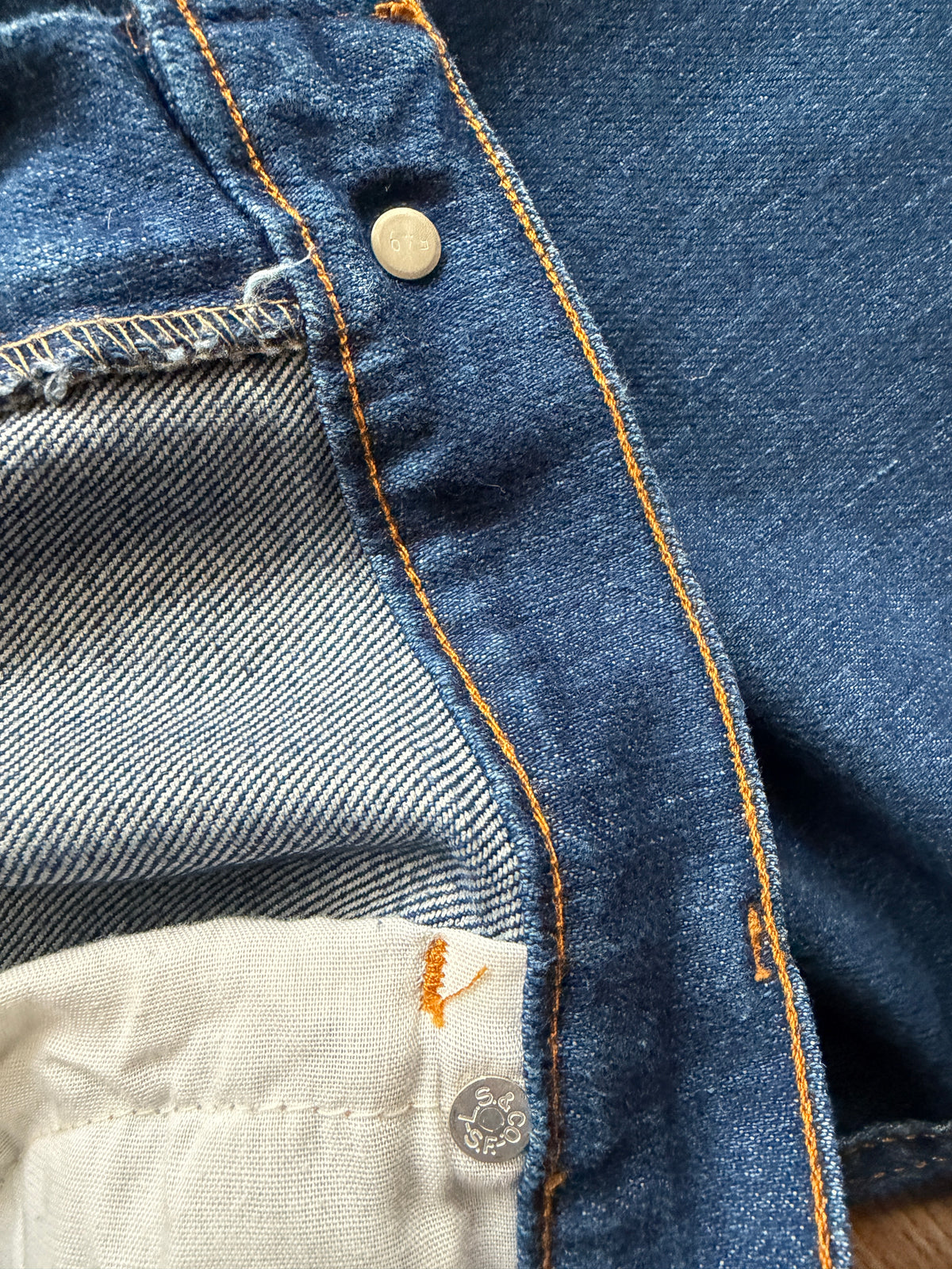 1970s Vintage Orange Tab Dark Wash 481 Levi's for Men Denim Jeans