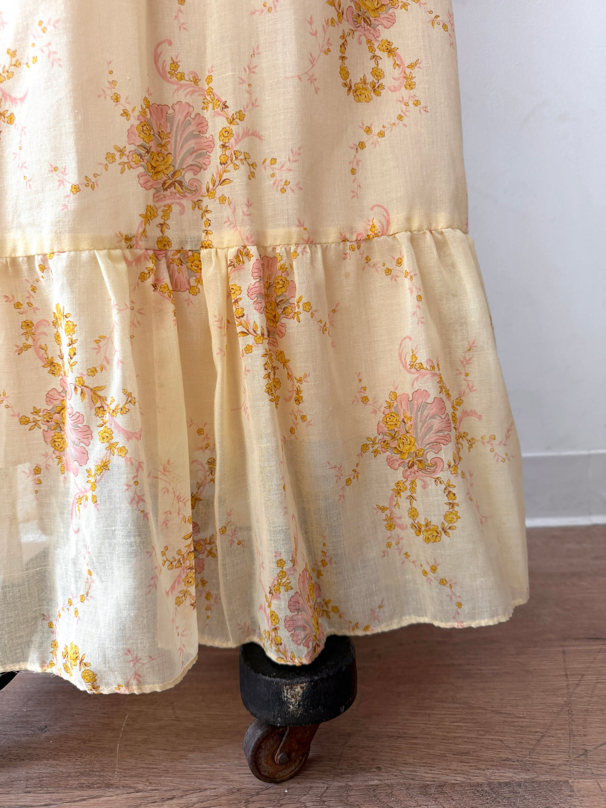 1970s Vintage Gunne Sax by Jessica Angel Kimono Bell Sleeve Maxi Wedding Bridal Dress in Seashell Siren Print