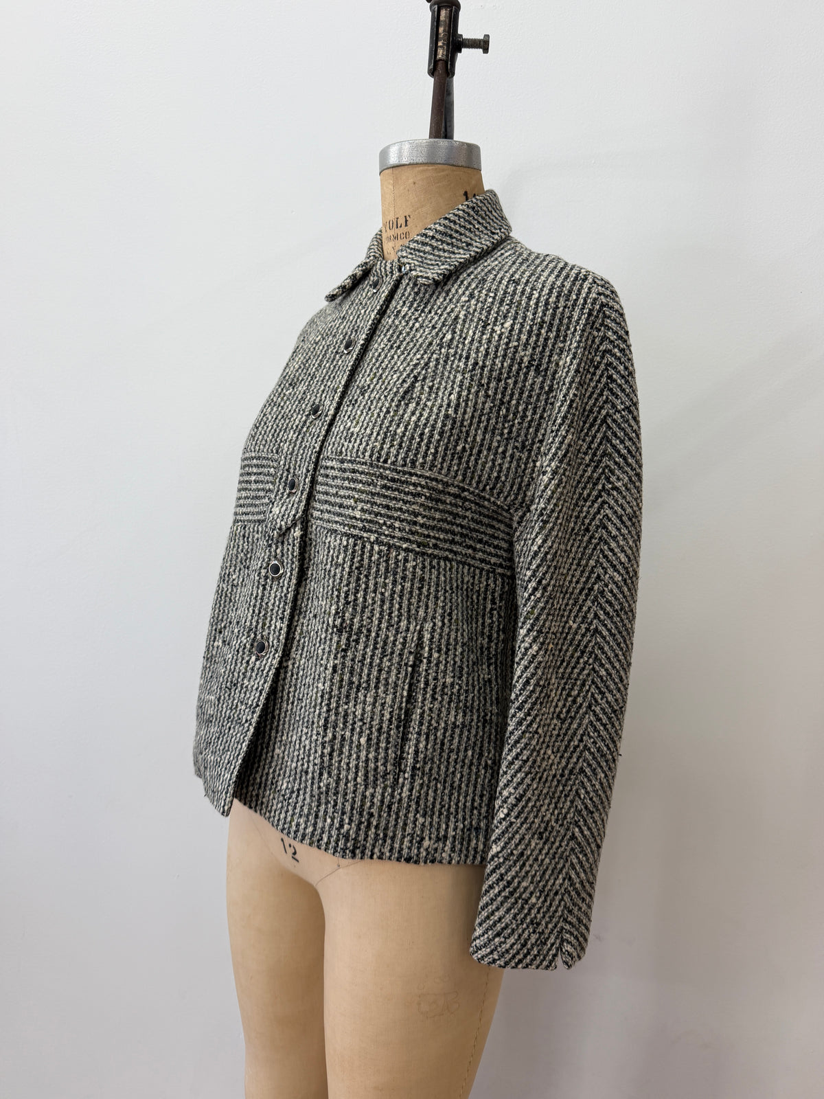 1950s Vintage Grey Wool Bouclé Tweed Cropped Jacket