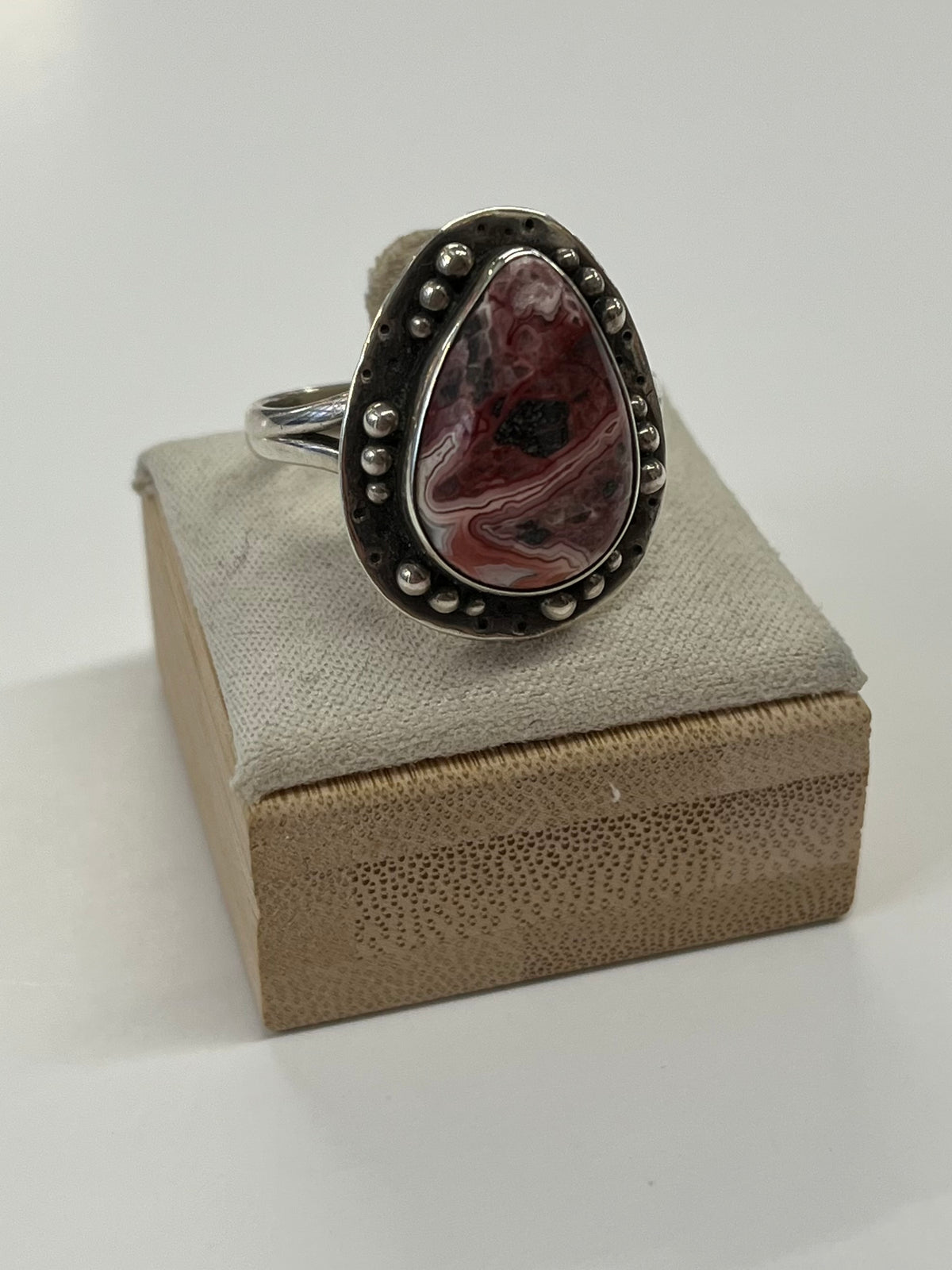 1980s Vintage Sterling and Agate Southwest Ring - Size 13