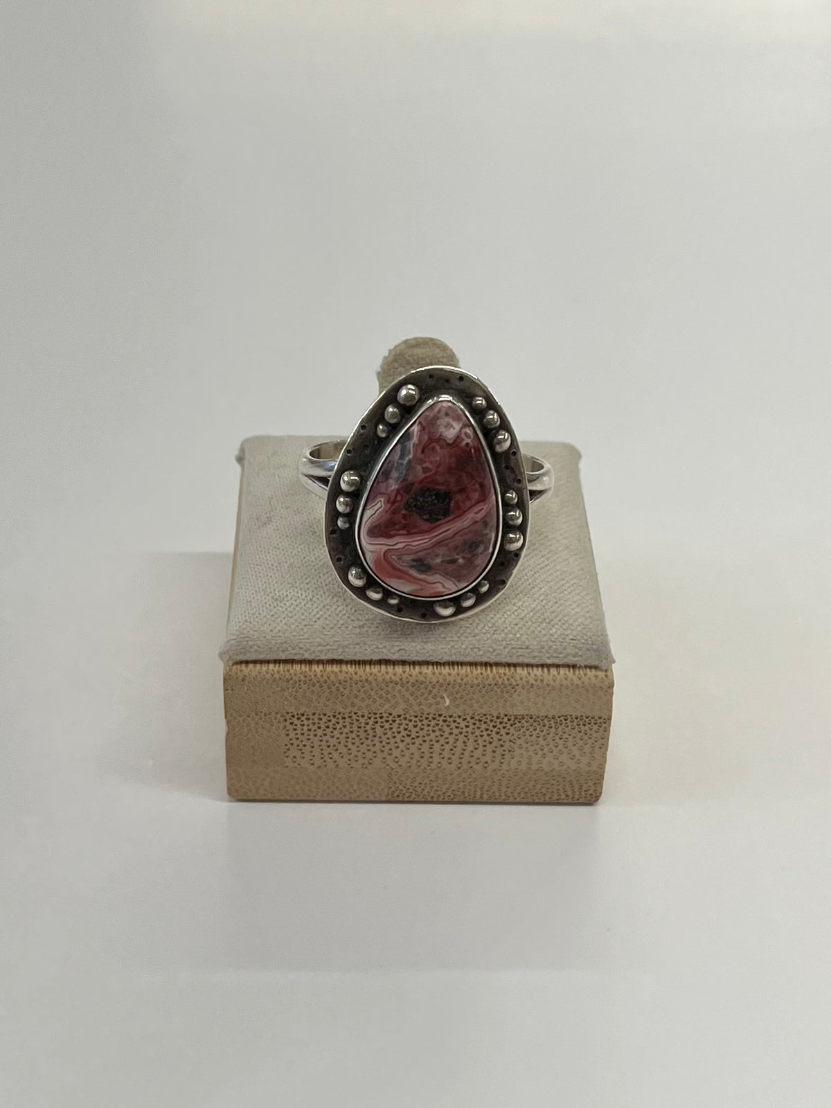 1980s Vintage Sterling and Agate Southwest Ring - Size 13