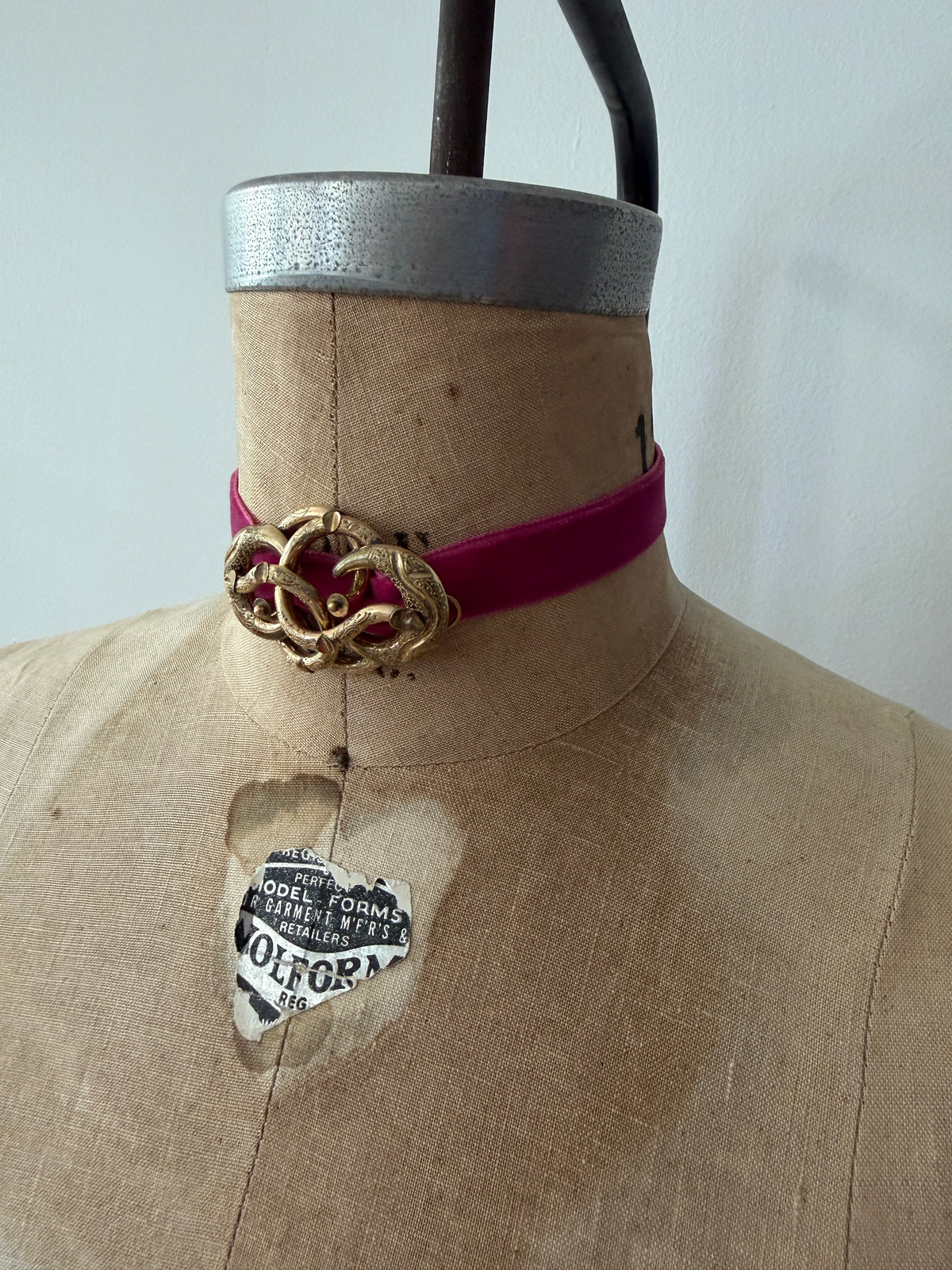 Early 1900s Antique Vintage Victorian Lover's Knot Brooch Choker or Pendant Necklace