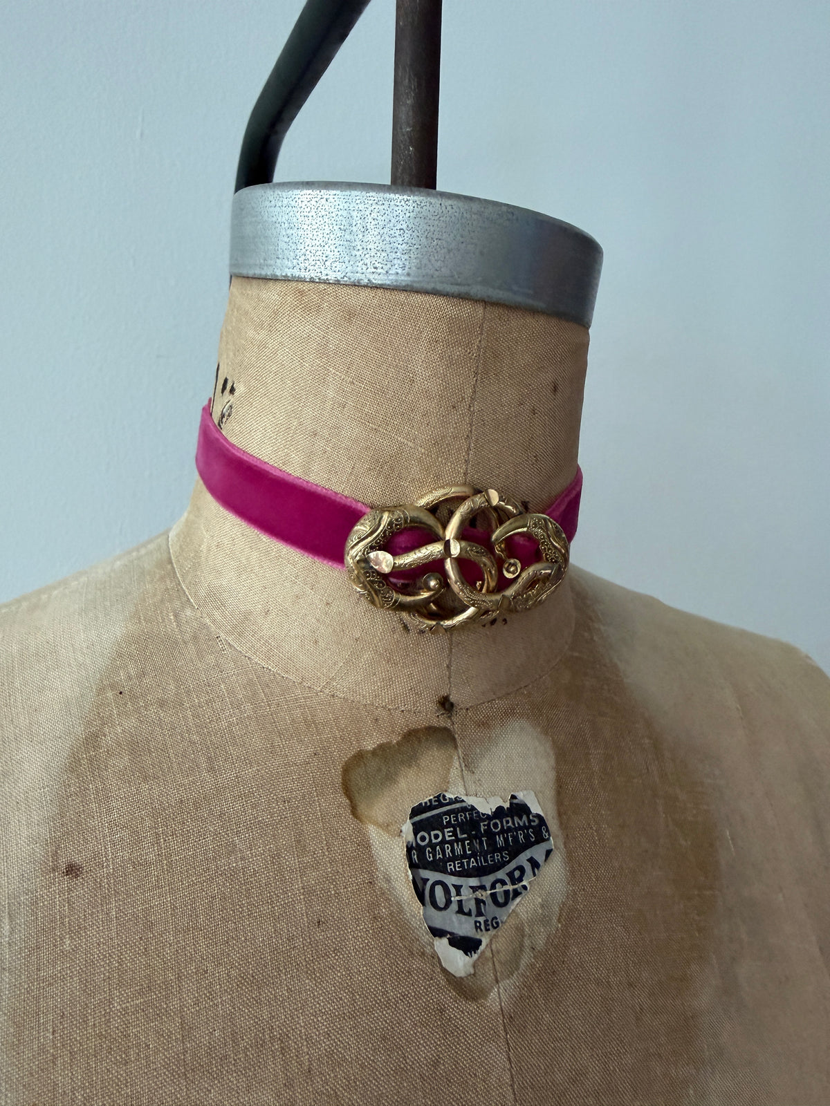 Early 1900s Antique Vintage Victorian Lover's Knot Brooch Choker or Pendant Necklace
