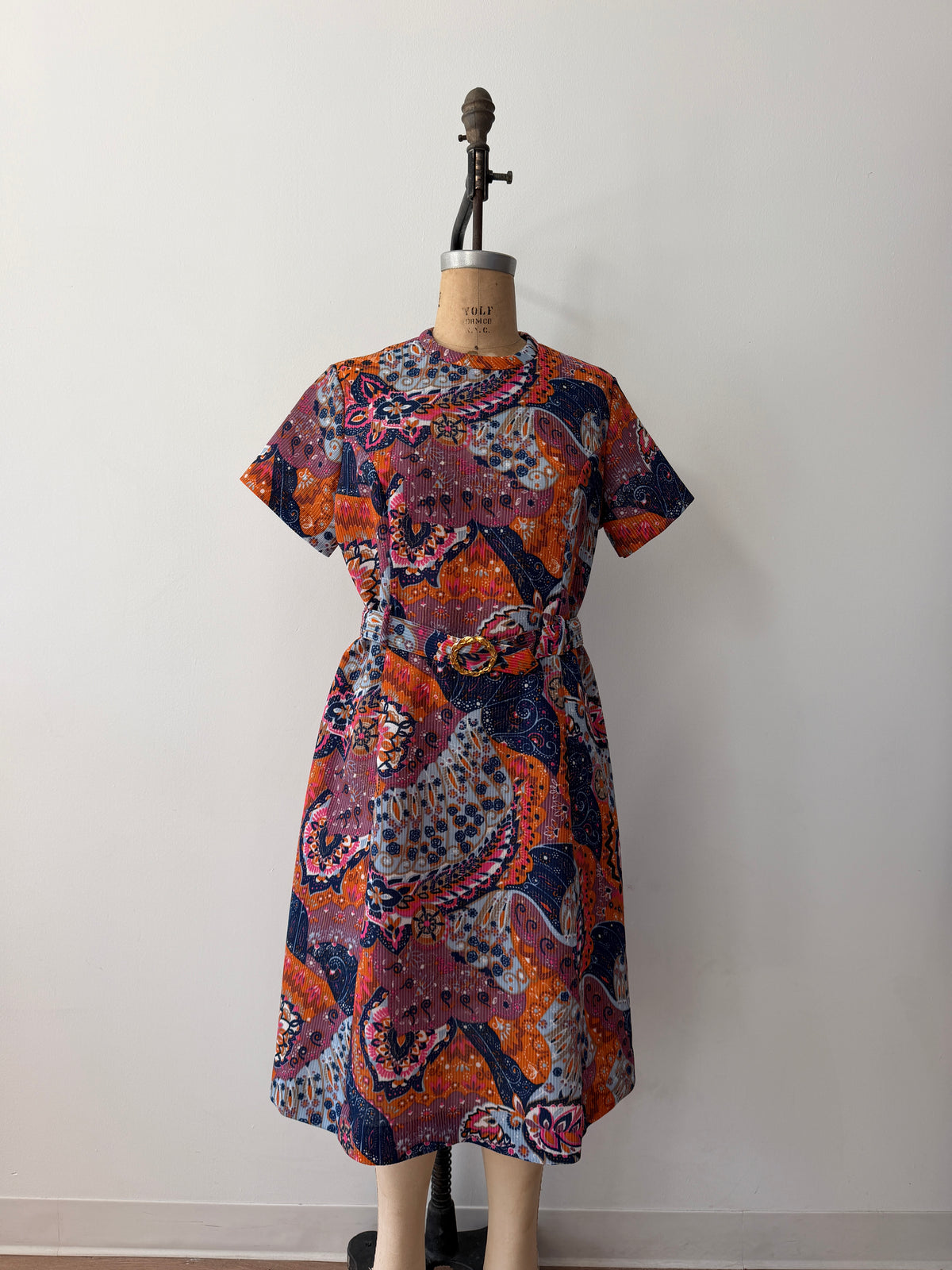 1970's Vintage Paisley Belted Shift Dress Made in USA by City Scene Plus VOLUP