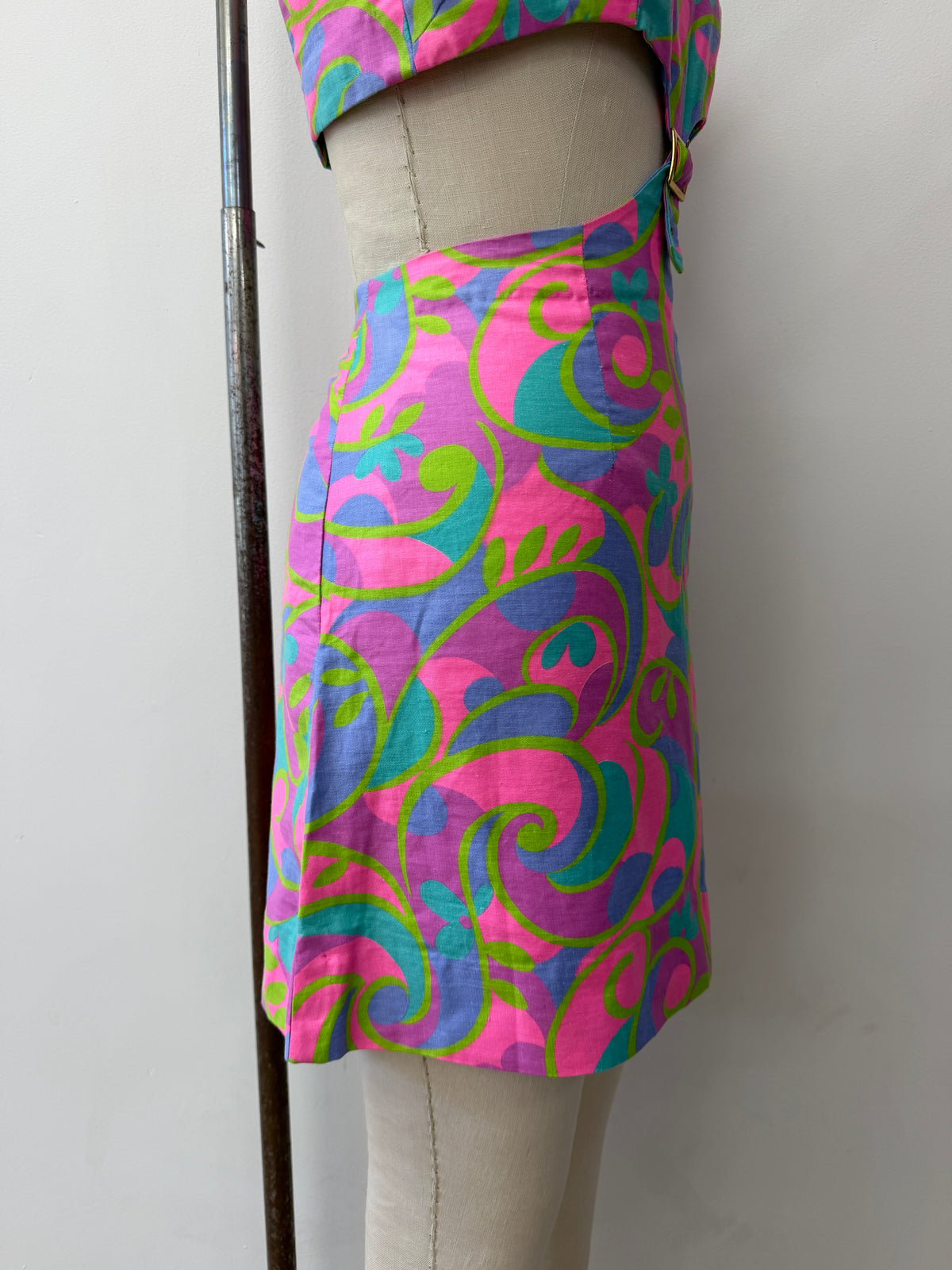 1960s Vintage Neon Paisley Swirls Mod Cutout Go-Go Dress by Elizabeth Jean - Jamaica Fashion Guild Label