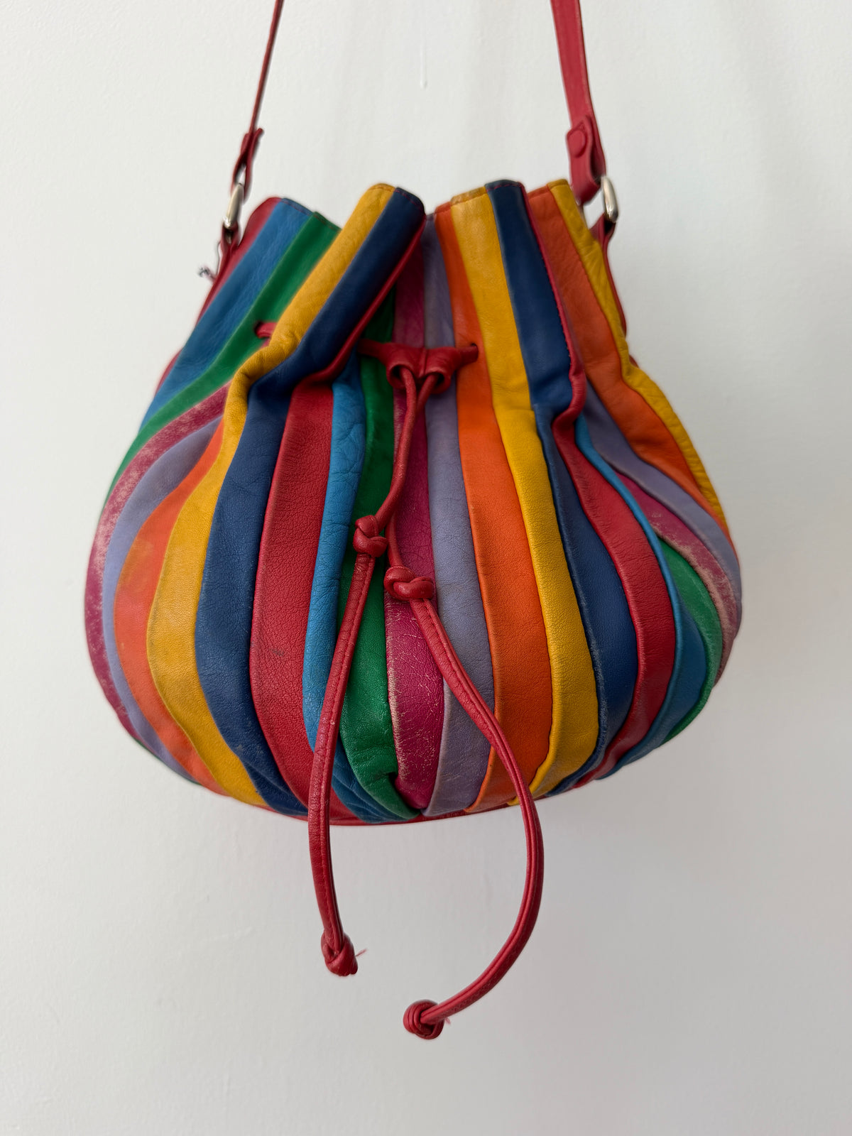 1980s Vintage Hot Air Balloon Leather Pouch Crossbody Purse by Brio!