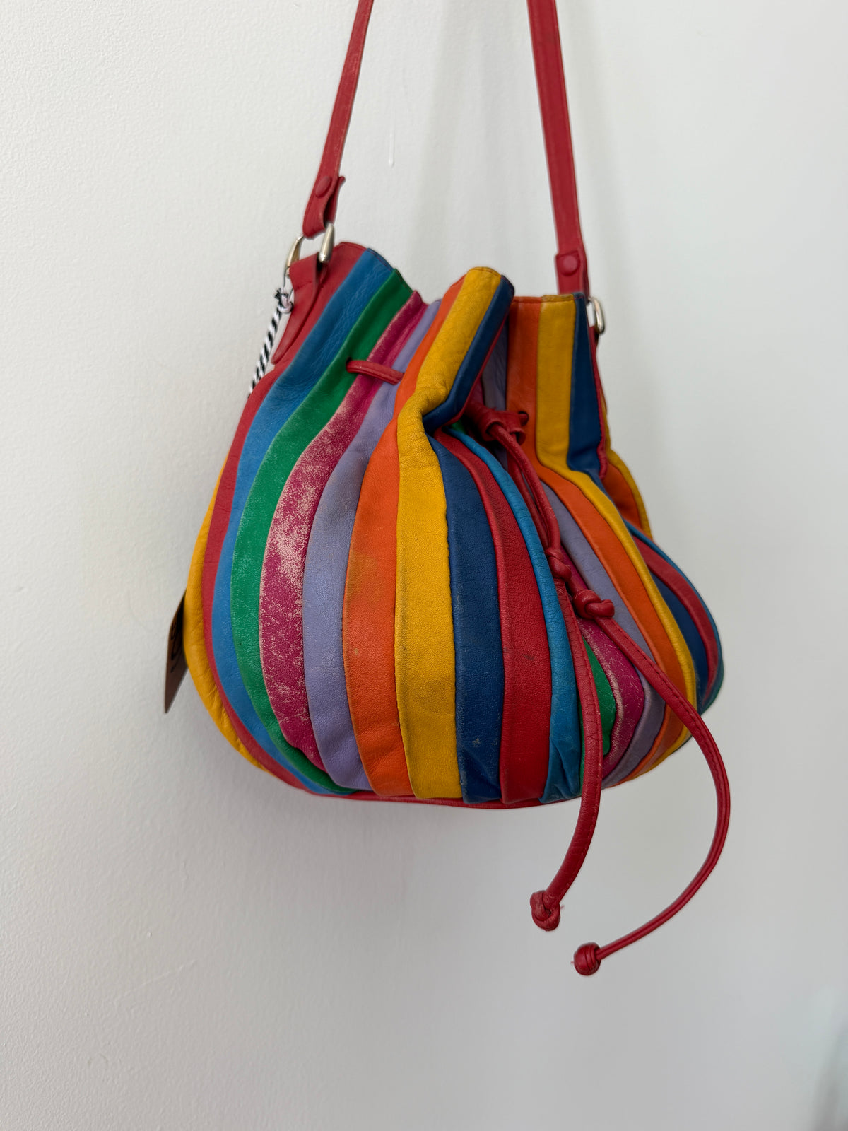 1980s Vintage Hot Air Balloon Leather Pouch Crossbody Purse by Brio!
