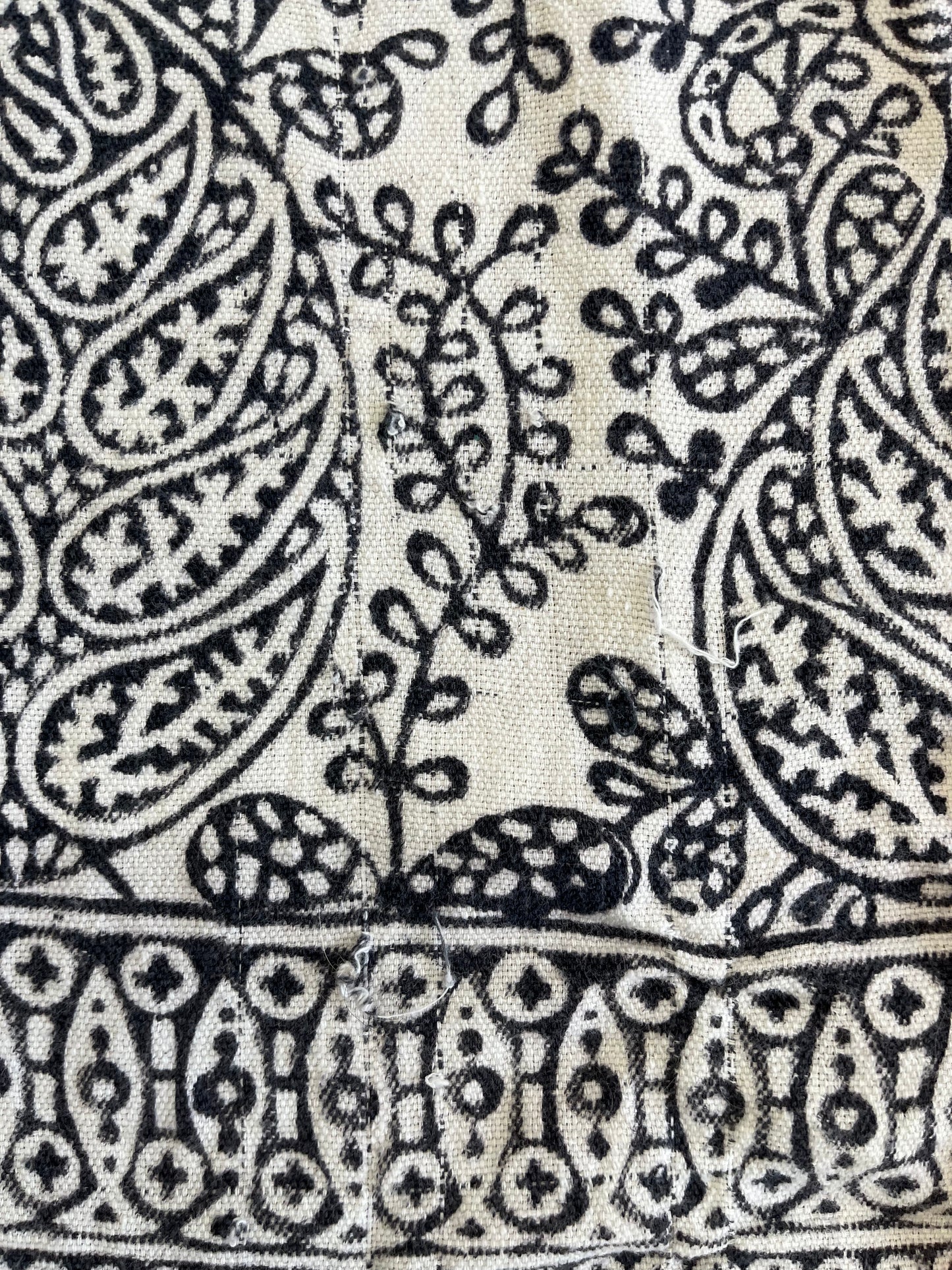 1970s Vintage Indian Cotton Hand Block Printed Uncut Fabric Yardage - Fish / Floral / Black and White - 101" x 168" (#15)