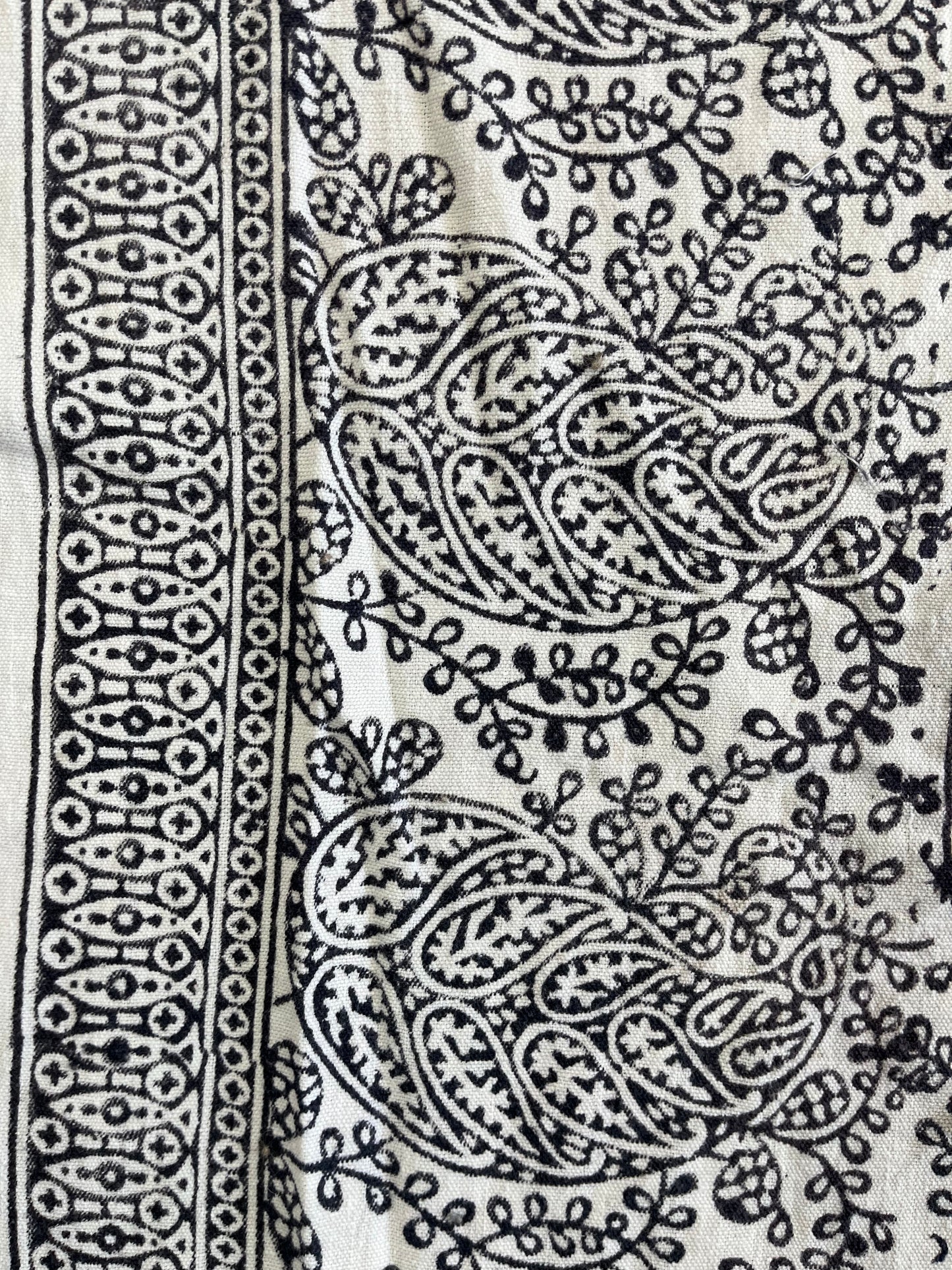 1970s Vintage Indian Cotton Hand Block Printed Uncut Fabric Yardage - Fish / Floral / Black and White - 101" x 168" (#15)