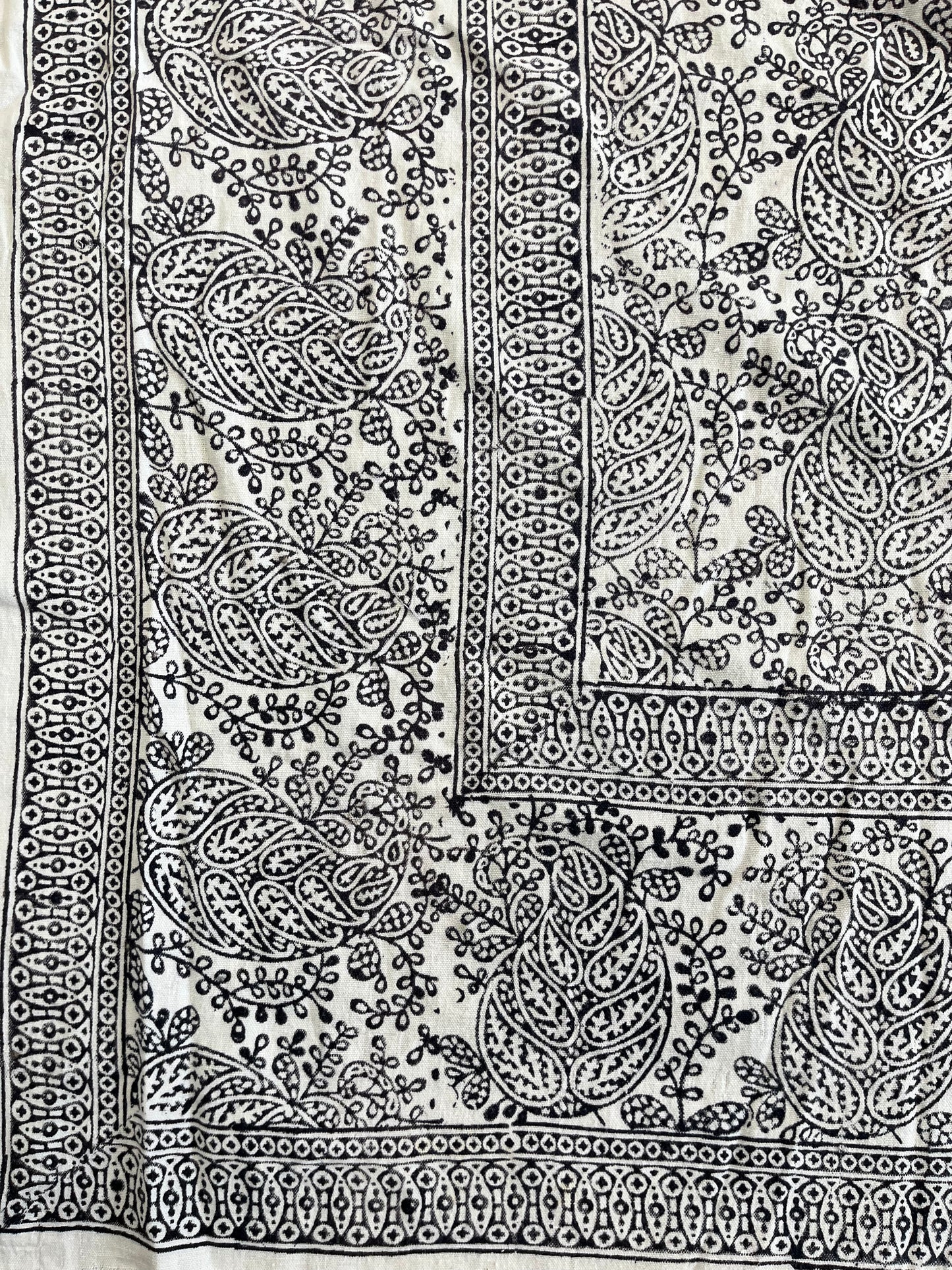 1970s Vintage Indian Cotton Hand Block Printed Uncut Fabric Yardage - Fish / Floral / Black and White - 101" x 168" (#15)