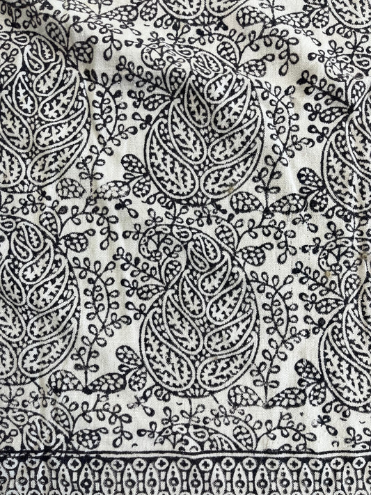 1970s Vintage Indian Cotton Hand Block Printed Uncut Fabric Yardage - Fish / Floral / Black and White - 101" x 168" (#15)