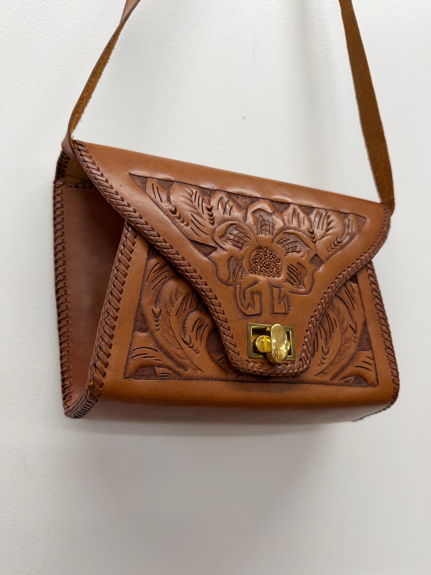 1950s - 1960s Vintage Tooled Leather Crossbody Purse