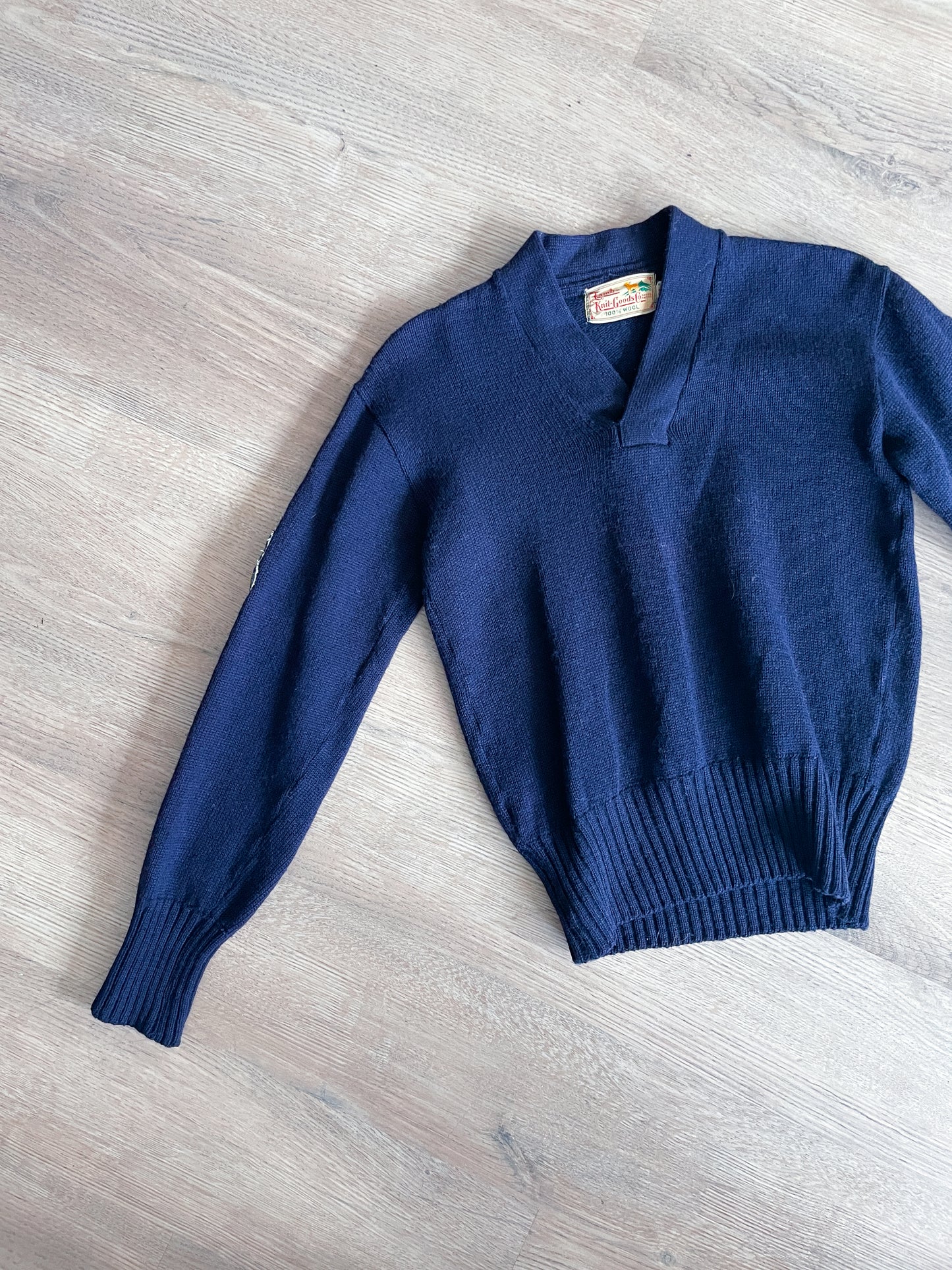 1950s Vintage Varsity Navy V-Neck Pullover Wool Gladiator 1958 Patch Sweater