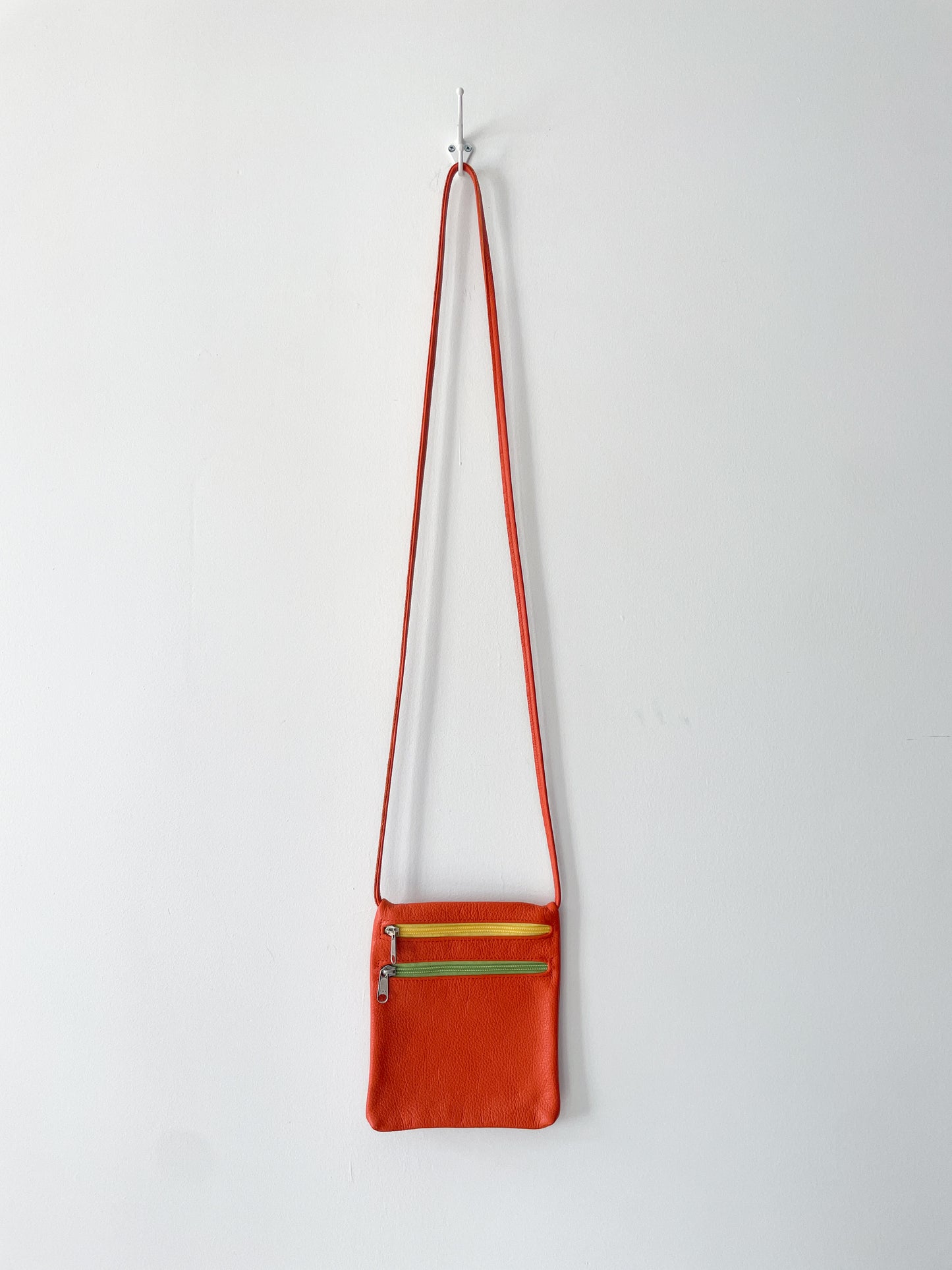 1990s Vintage Citrus Fruit Orange Leather Zip Pouch Purse