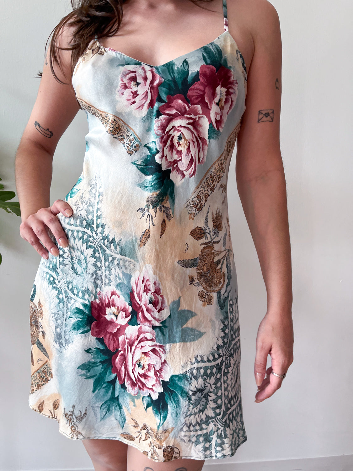1990s Vintage 100% Silk Floral Pattern Lingerie Full Slip