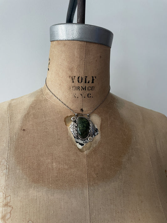 1970s Vintage Jasper and Sterling Feather Pendant Necklace