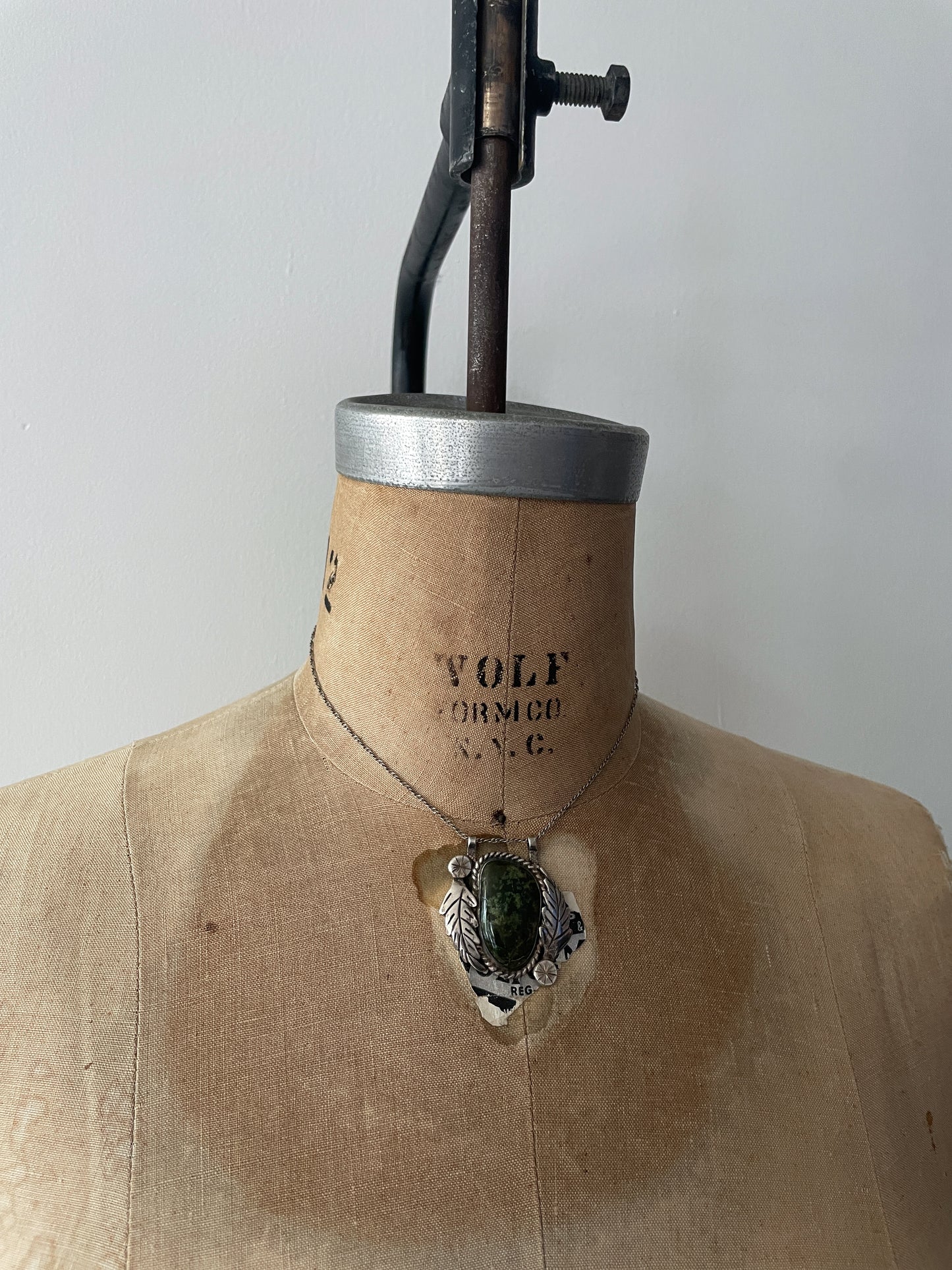 1970s Vintage Jasper and Sterling Feather Pendant Necklace