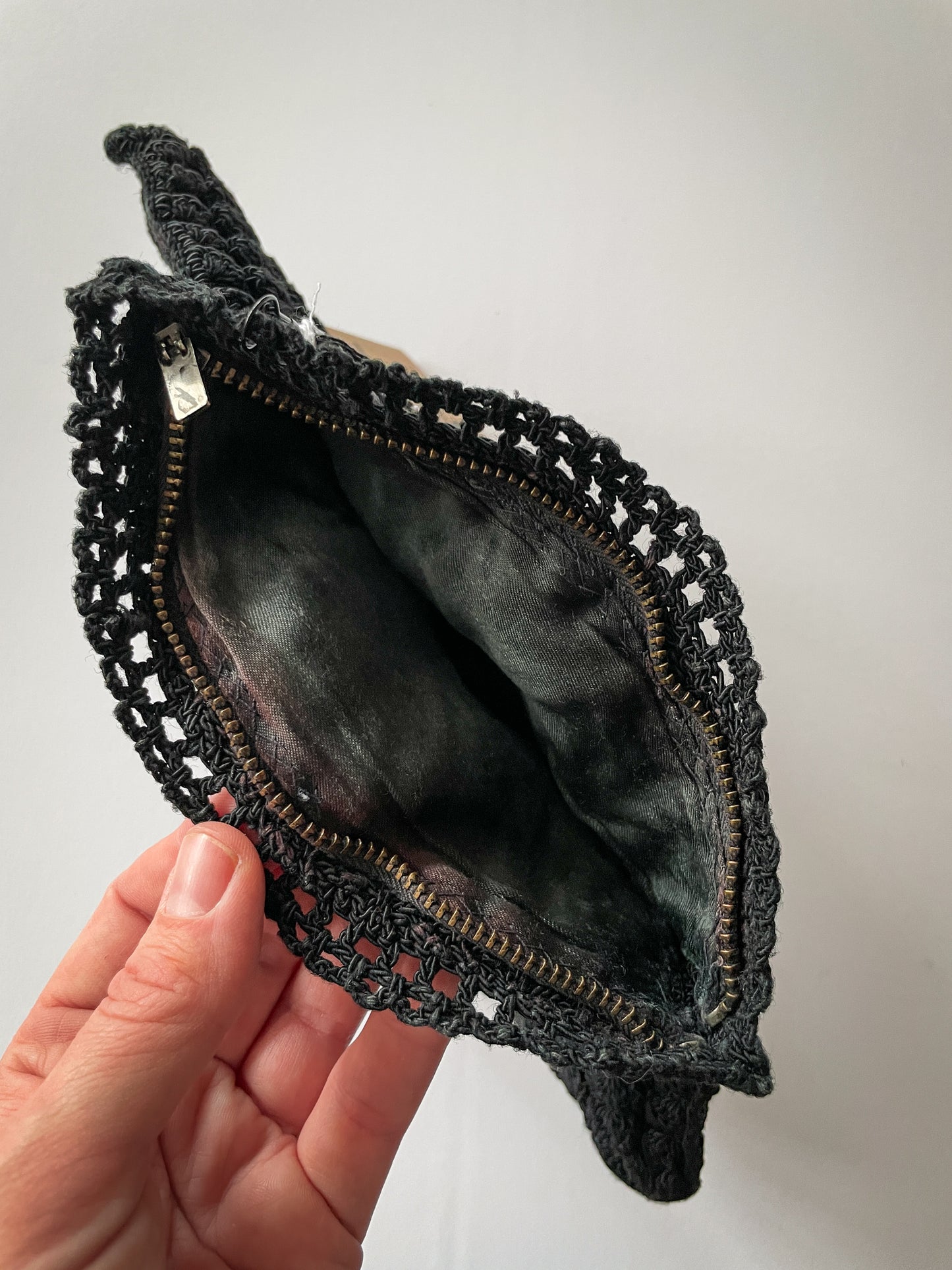 1920s Black Zip Closure Intricate Pouch Clutch Purse