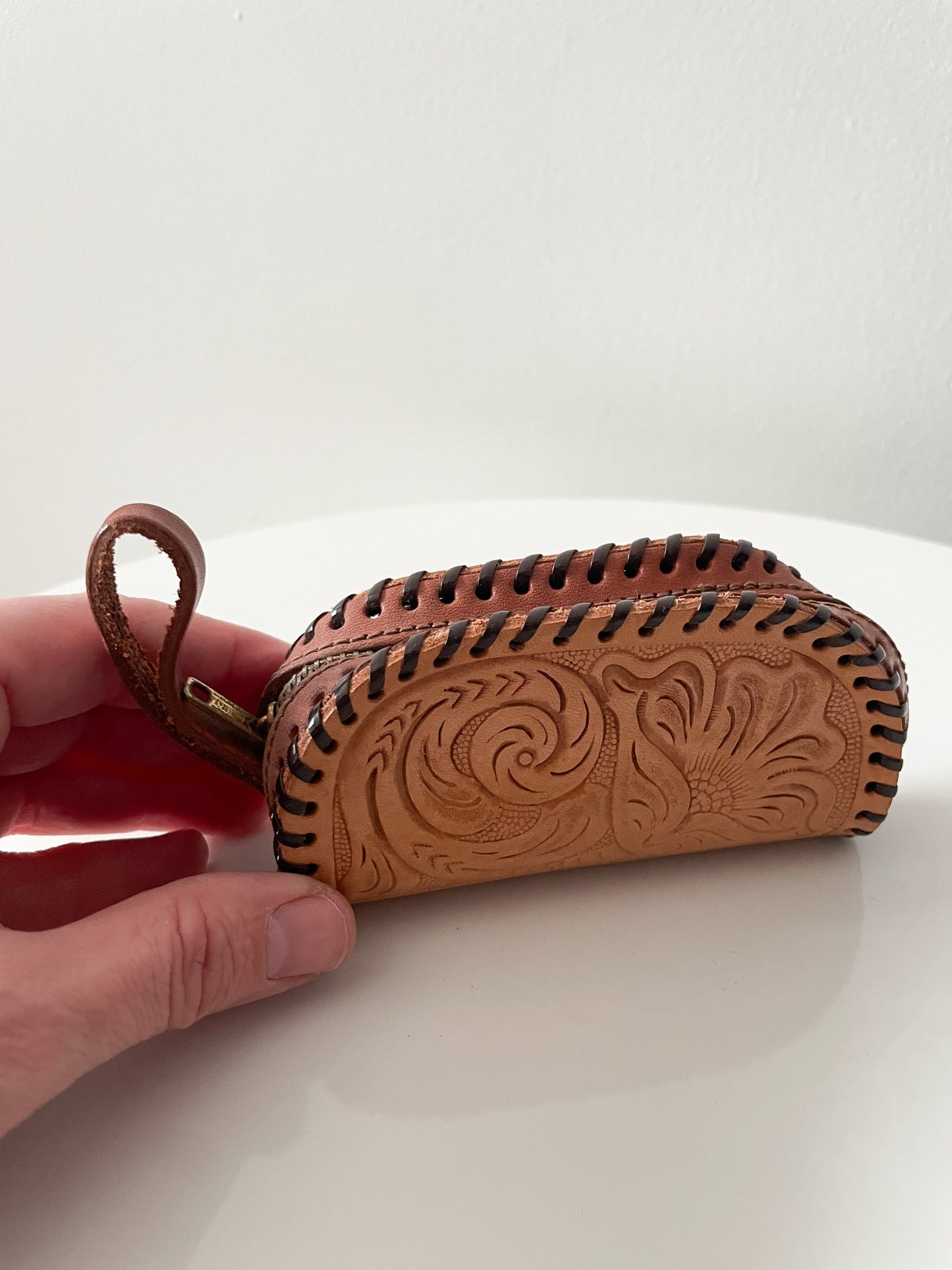 1970s Vintage Tooled Leather Zip Pouch Coin Purse